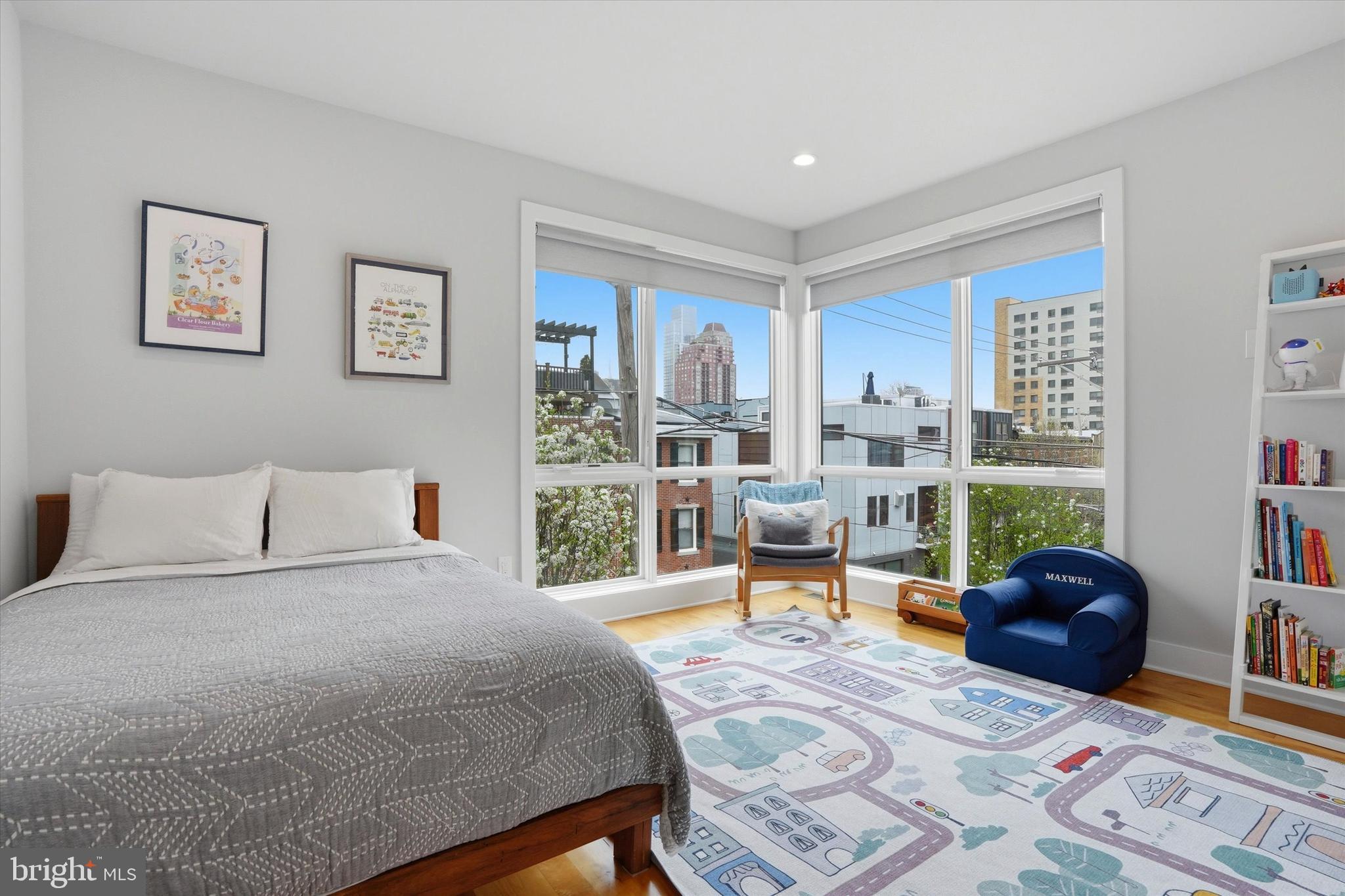 GRADUATE HOSPITAL - Residential