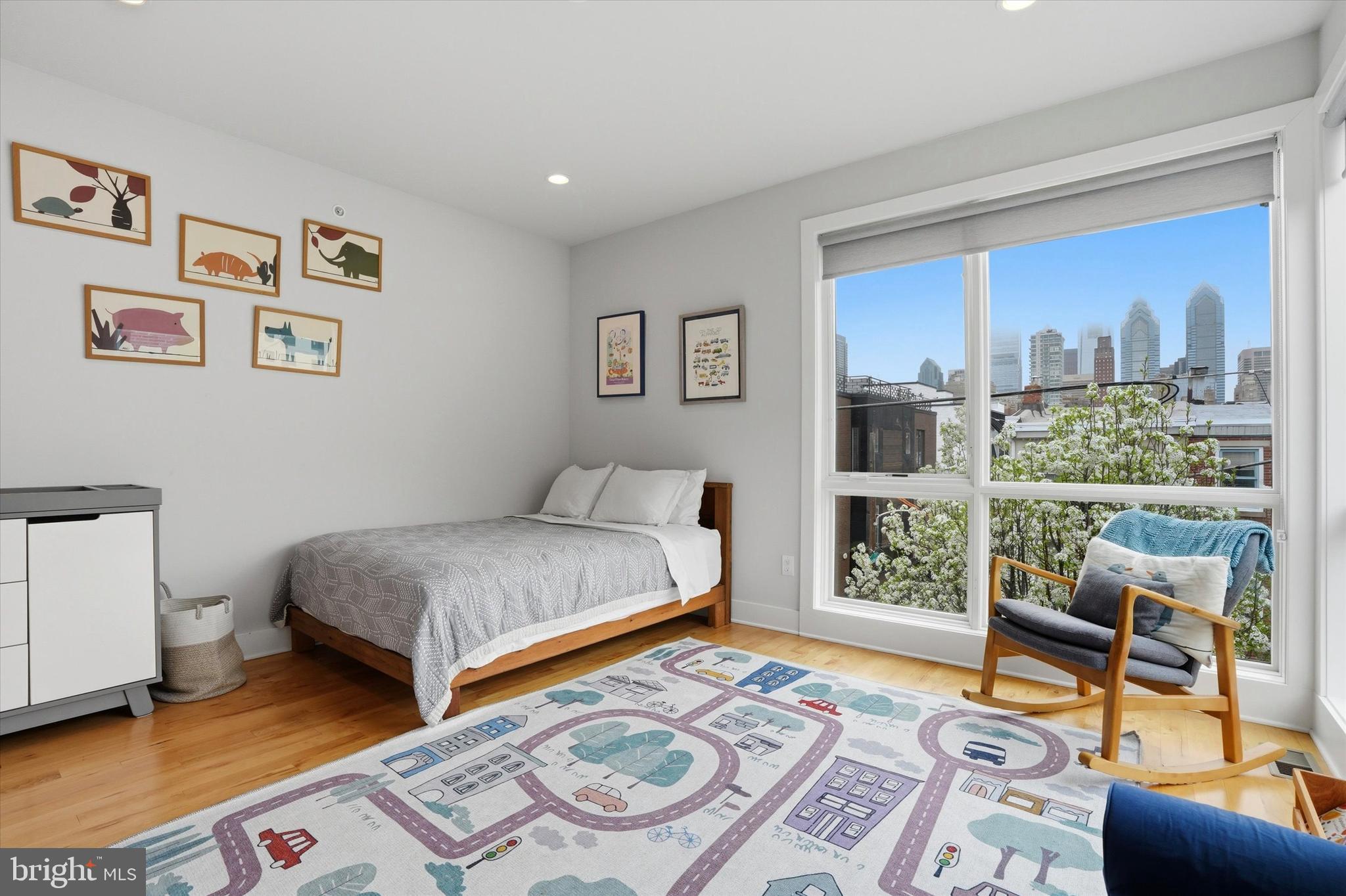 GRADUATE HOSPITAL - Residential