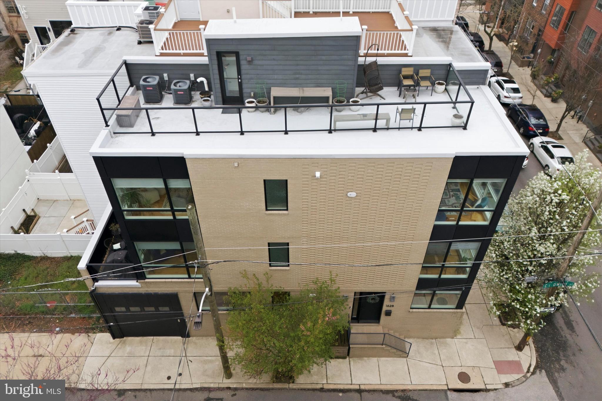 GRADUATE HOSPITAL - Residential