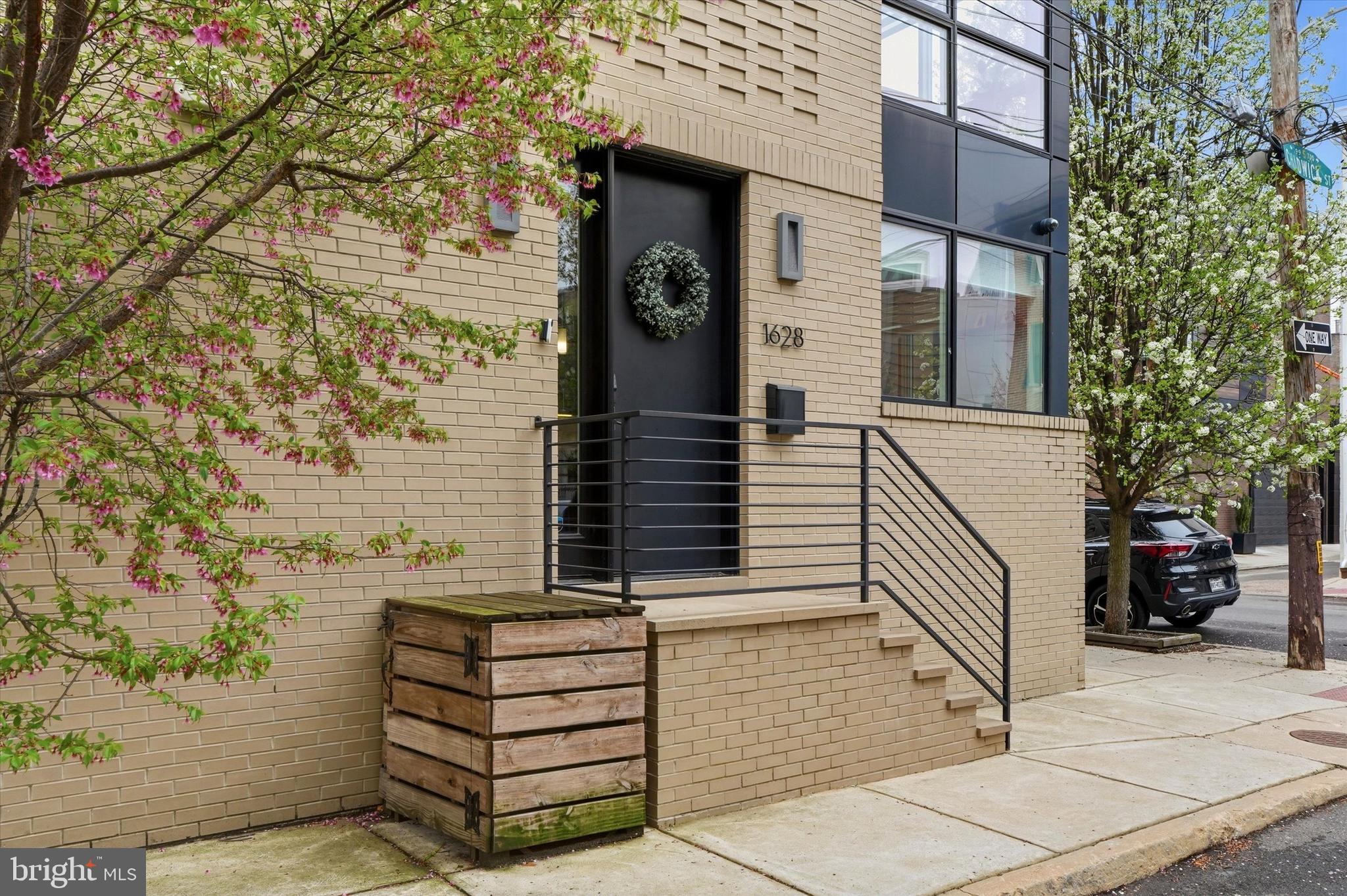 GRADUATE HOSPITAL - Residential