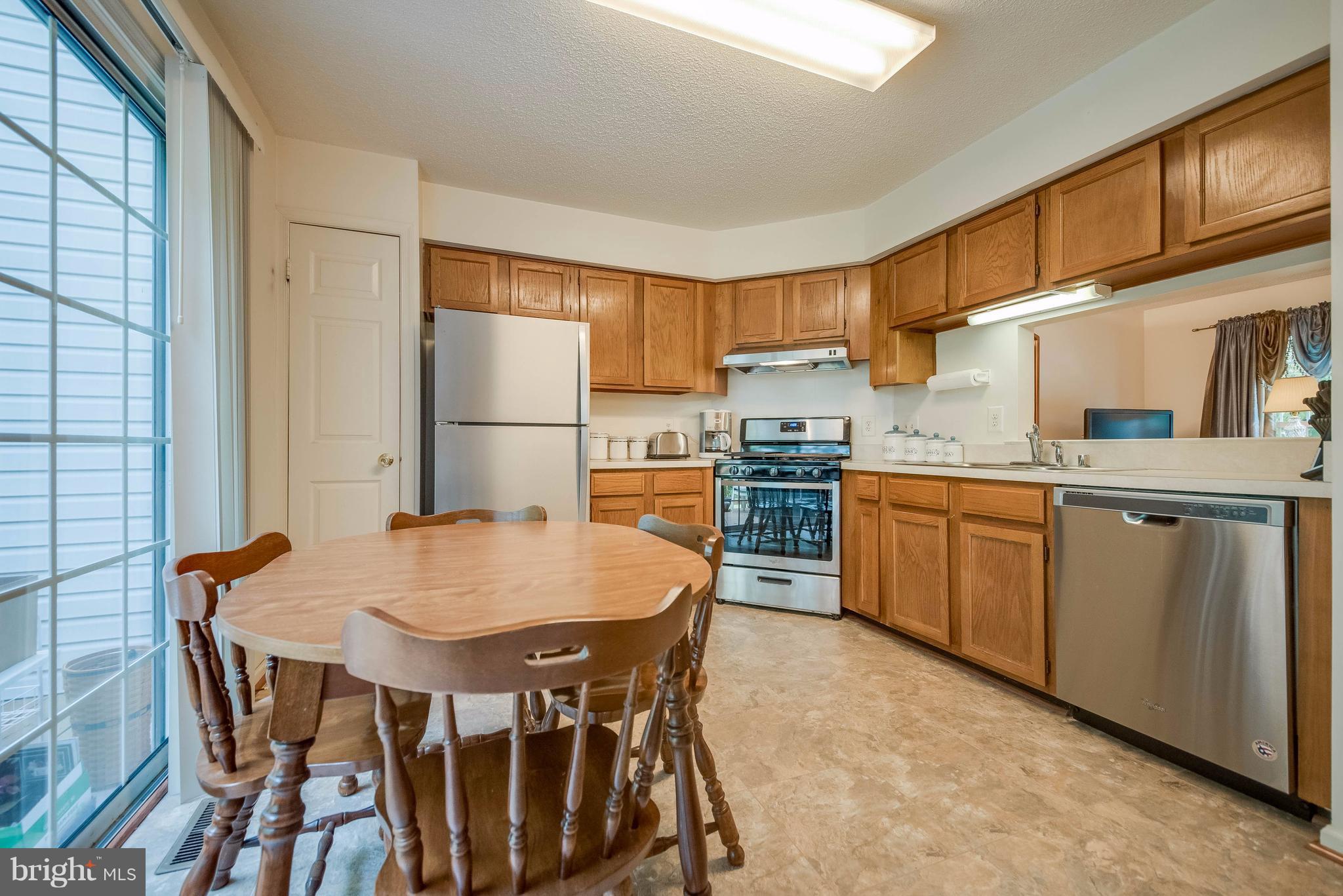 LONDON TOWN WEST - Residential