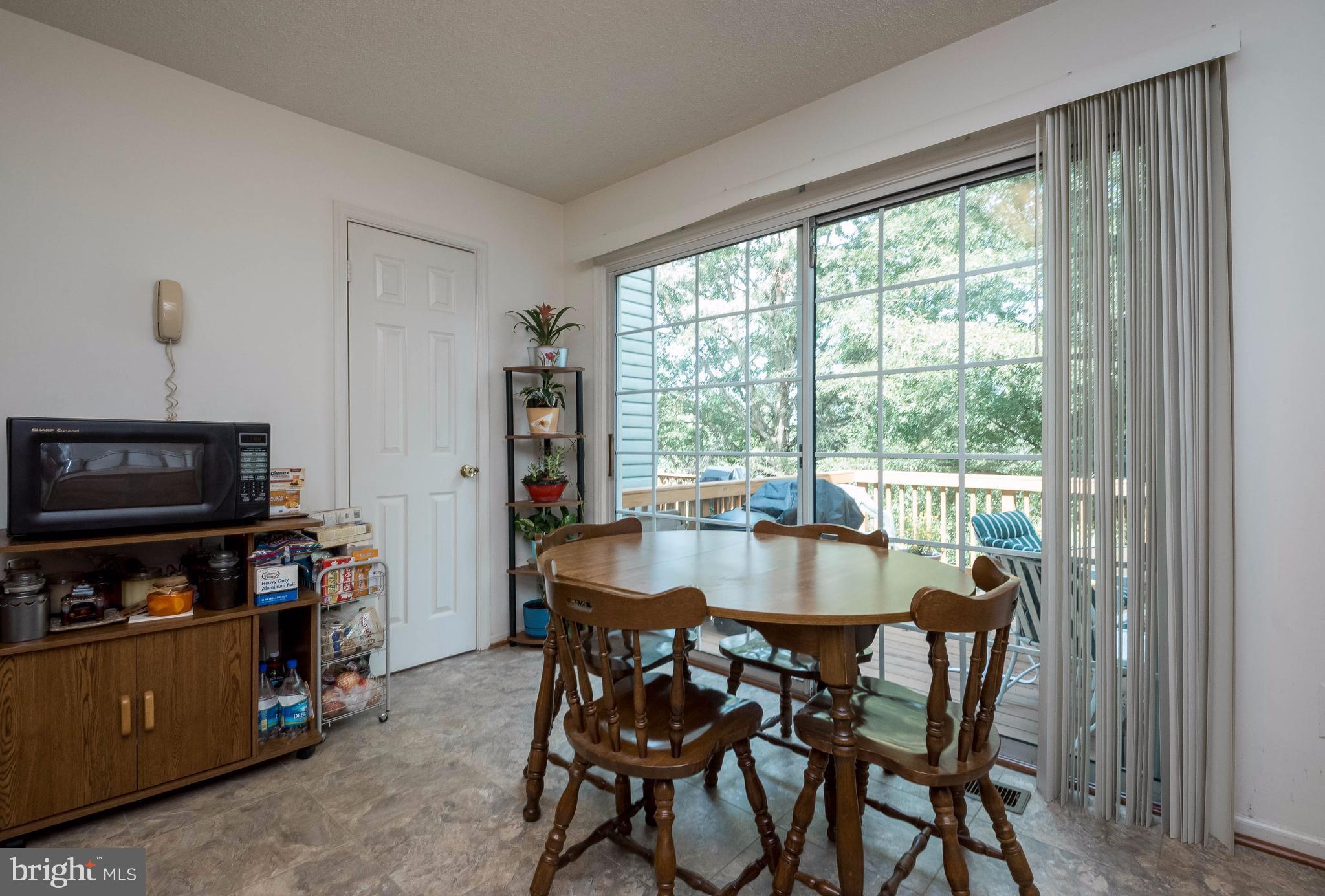 LONDON TOWN WEST - Residential