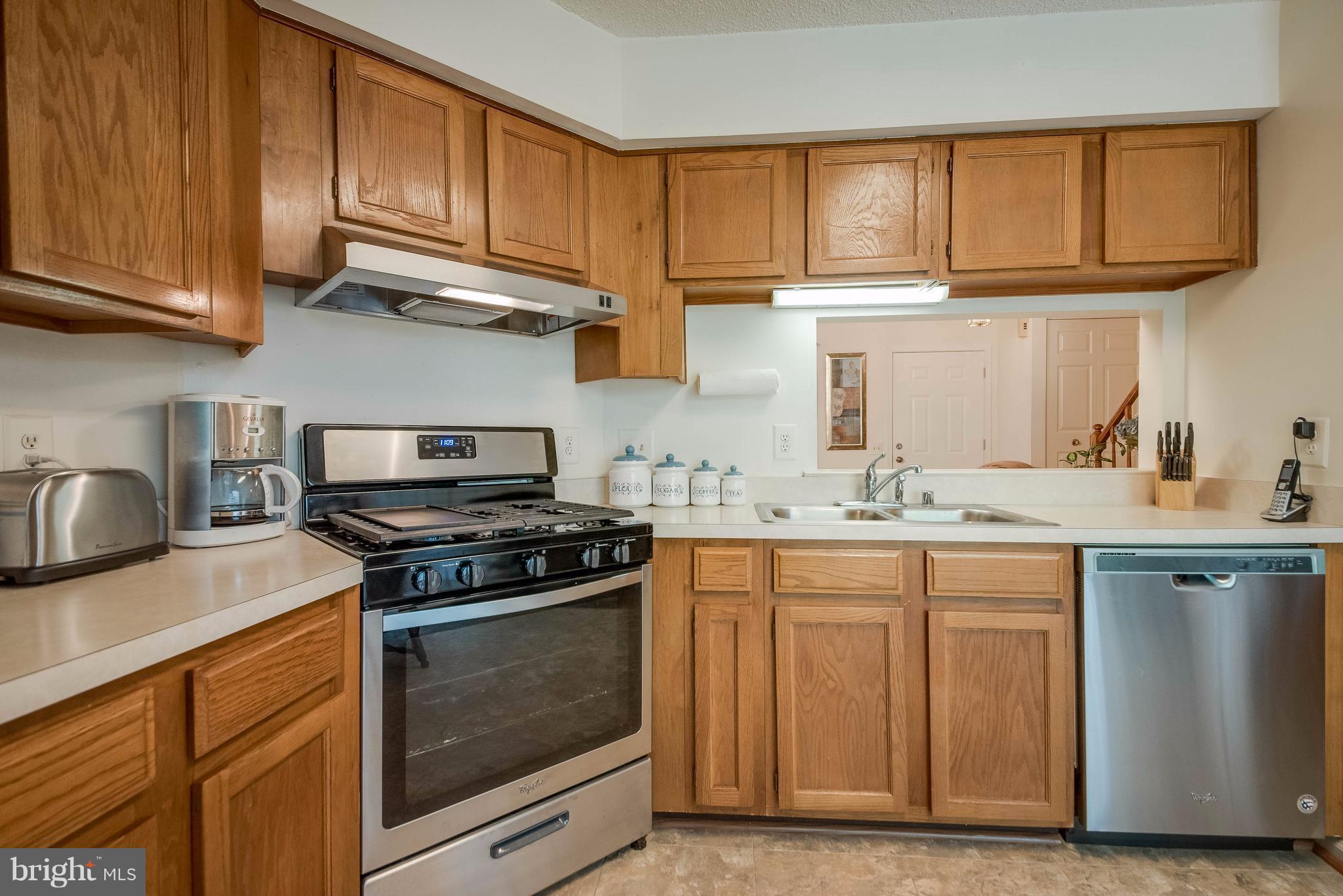 LONDON TOWN WEST - Residential