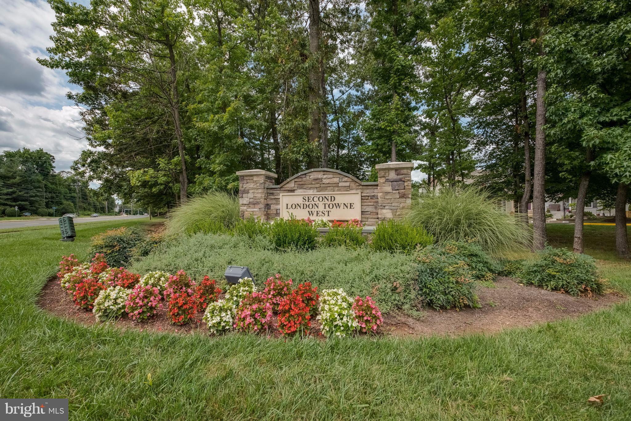 LONDON TOWN WEST - Residential