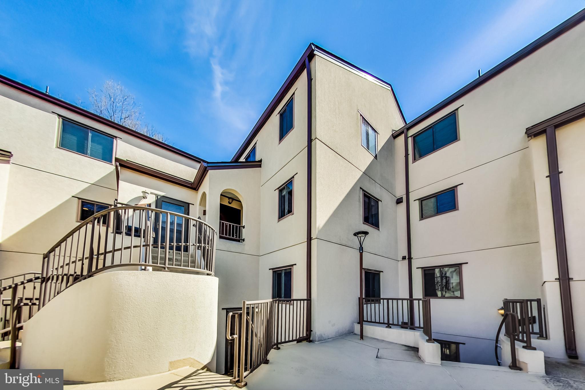 CITY COMMONS - Residential Lease