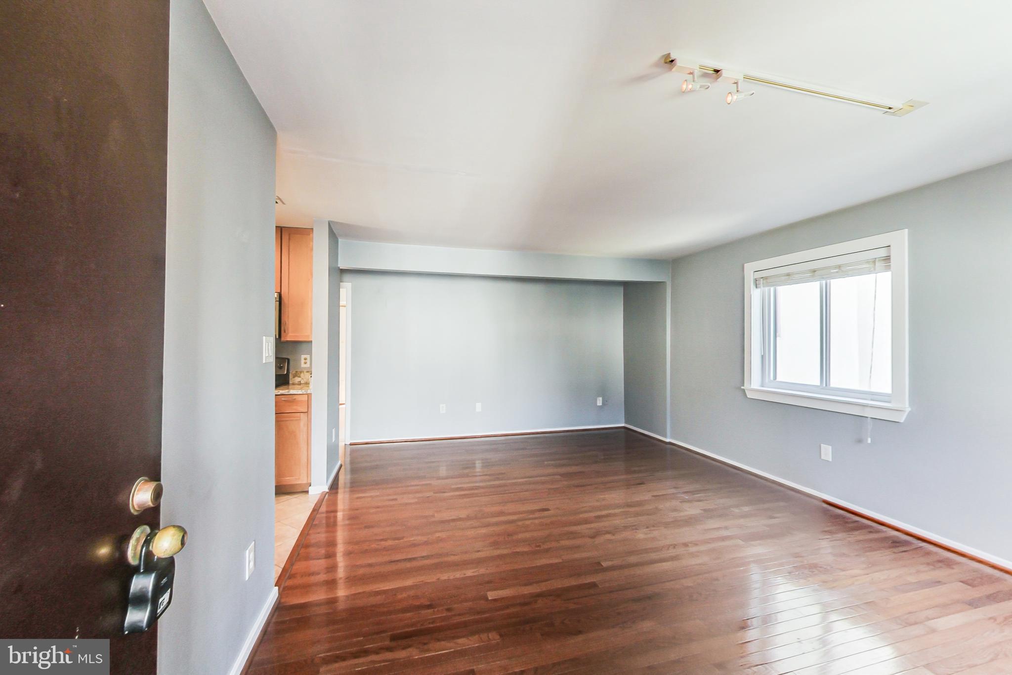 CITY COMMONS - Residential Lease