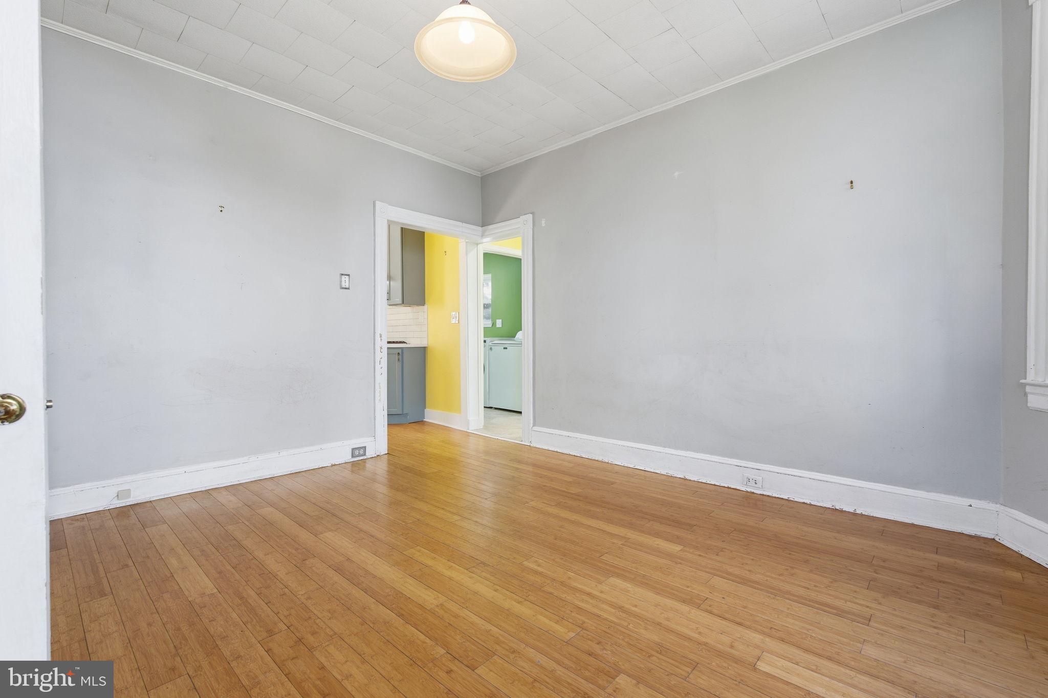 LAURAVILLE HISTORIC DISTRICT - Residential