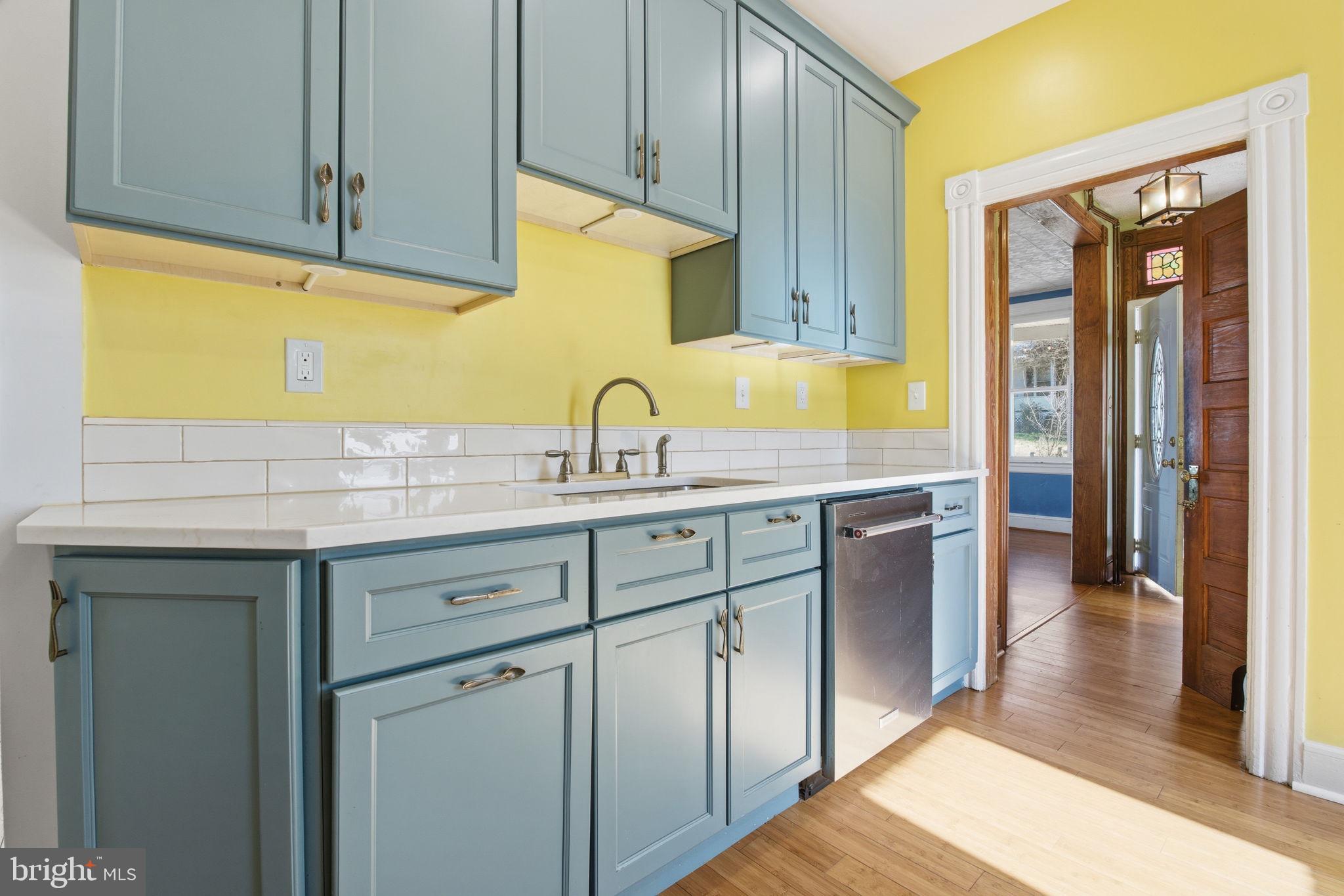 LAURAVILLE HISTORIC DISTRICT - Residential