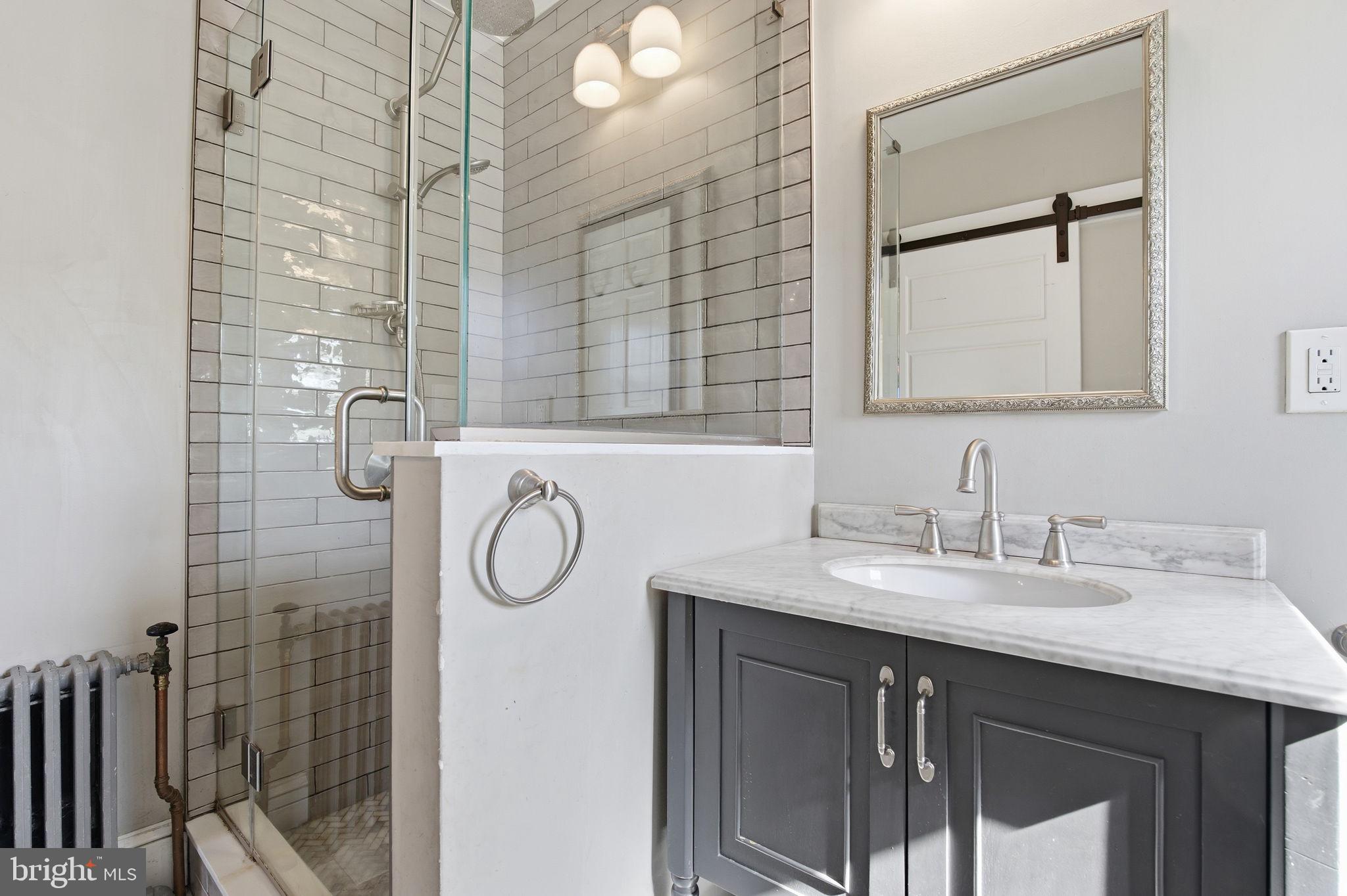 LAURAVILLE HISTORIC DISTRICT - Residential