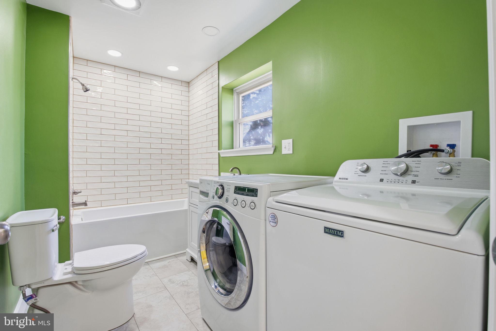 LAURAVILLE HISTORIC DISTRICT - Residential