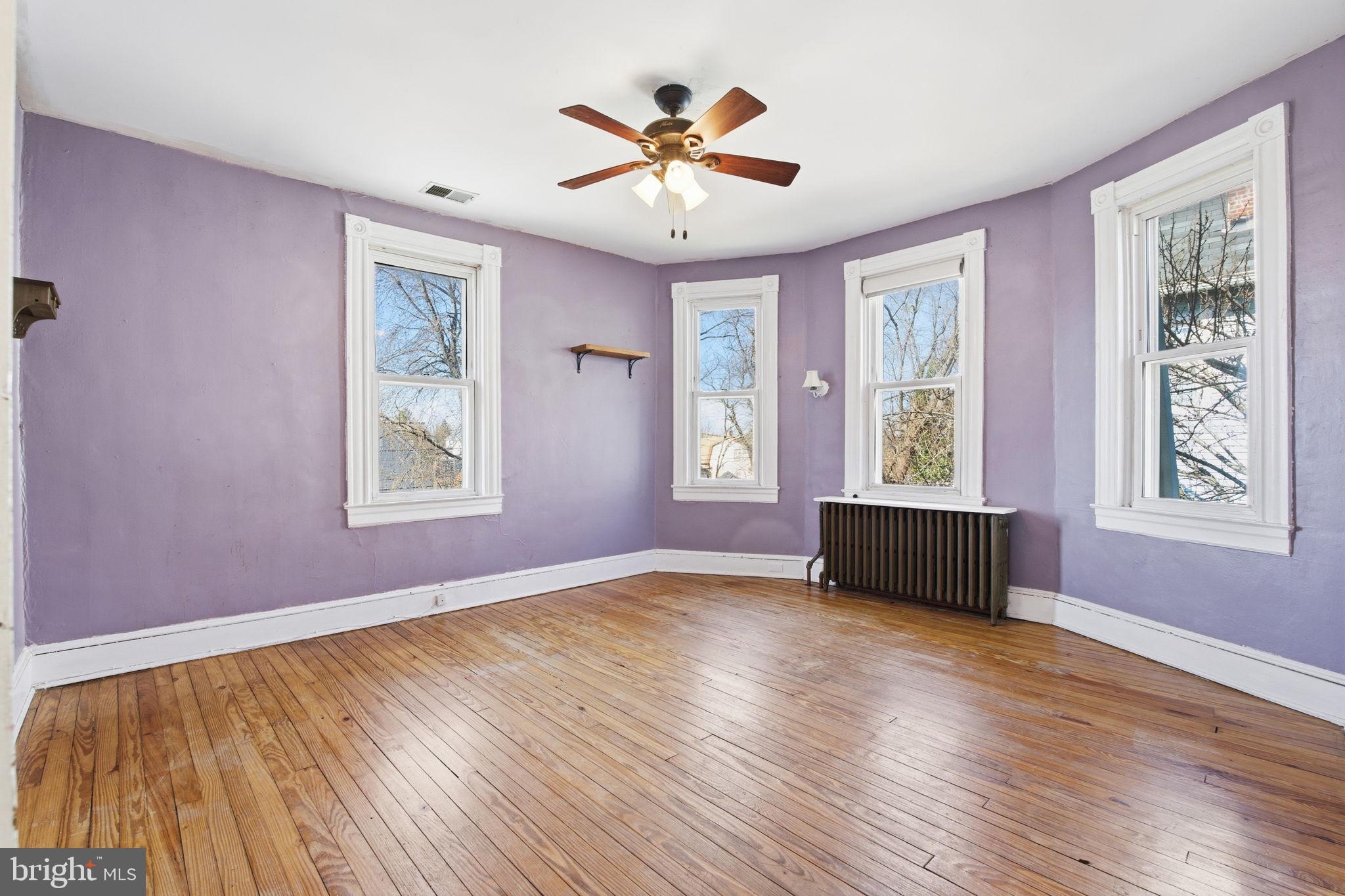 LAURAVILLE HISTORIC DISTRICT - Residential