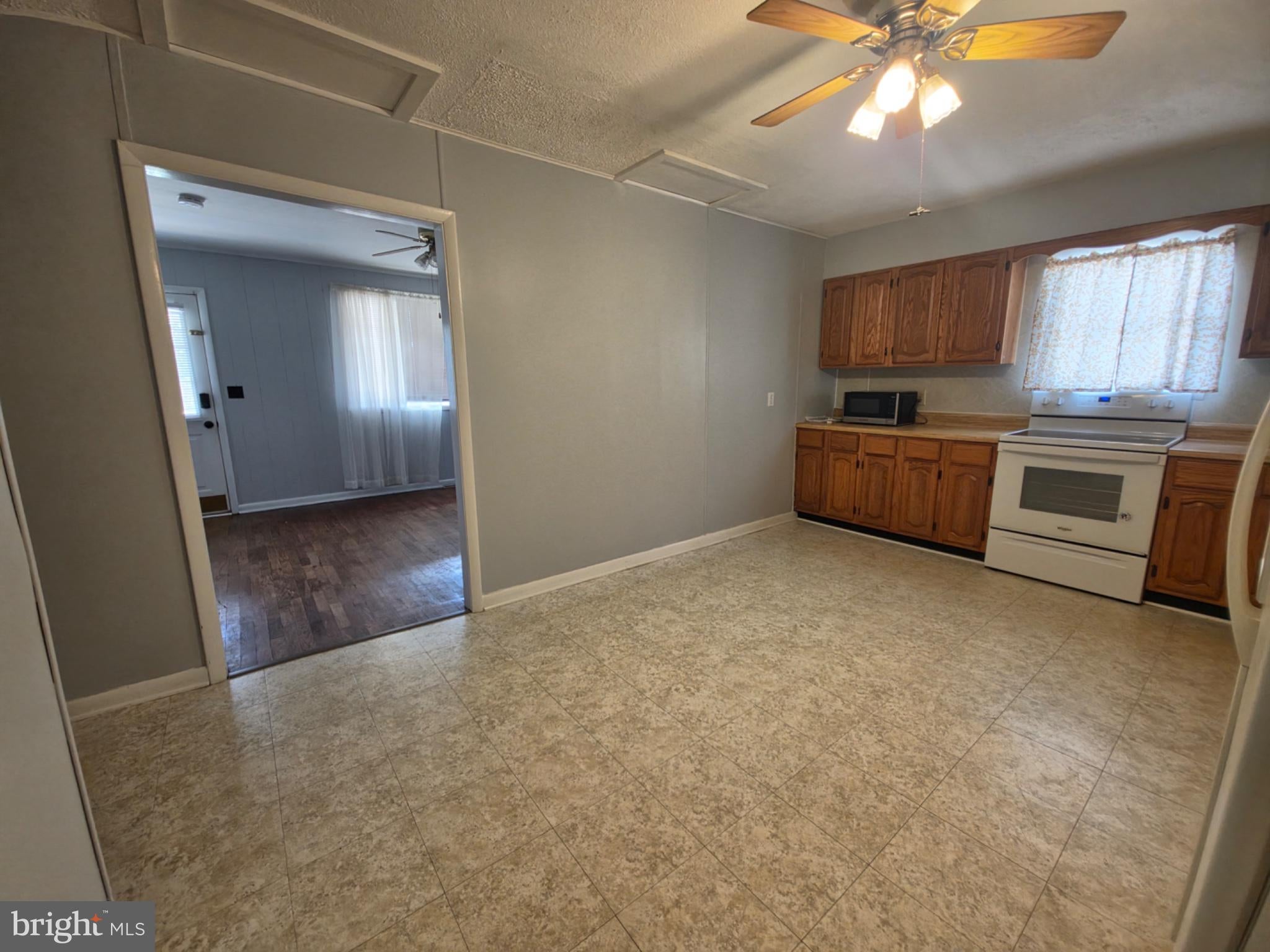 1457 OAK PARK ROAD