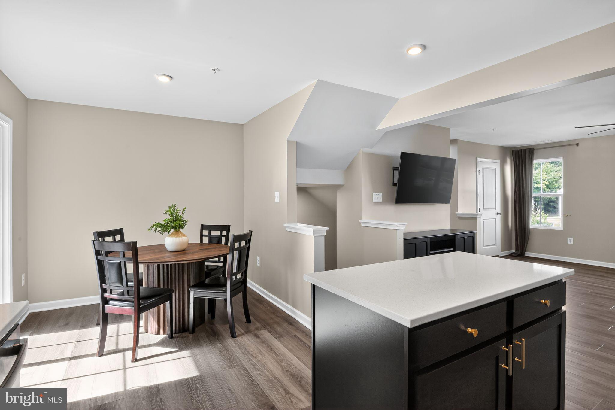 HERON POINT - Residential