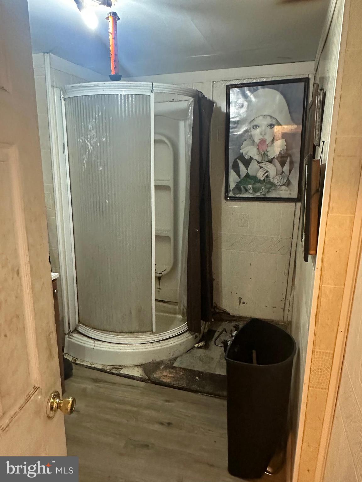 KENSINGTON - Residential