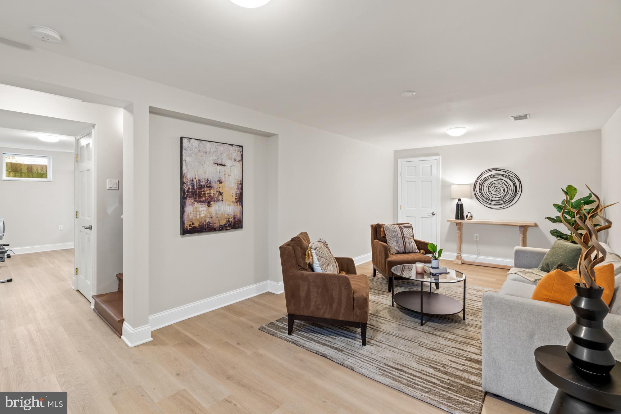 CHEVY CHASE VILLAGE - Residential