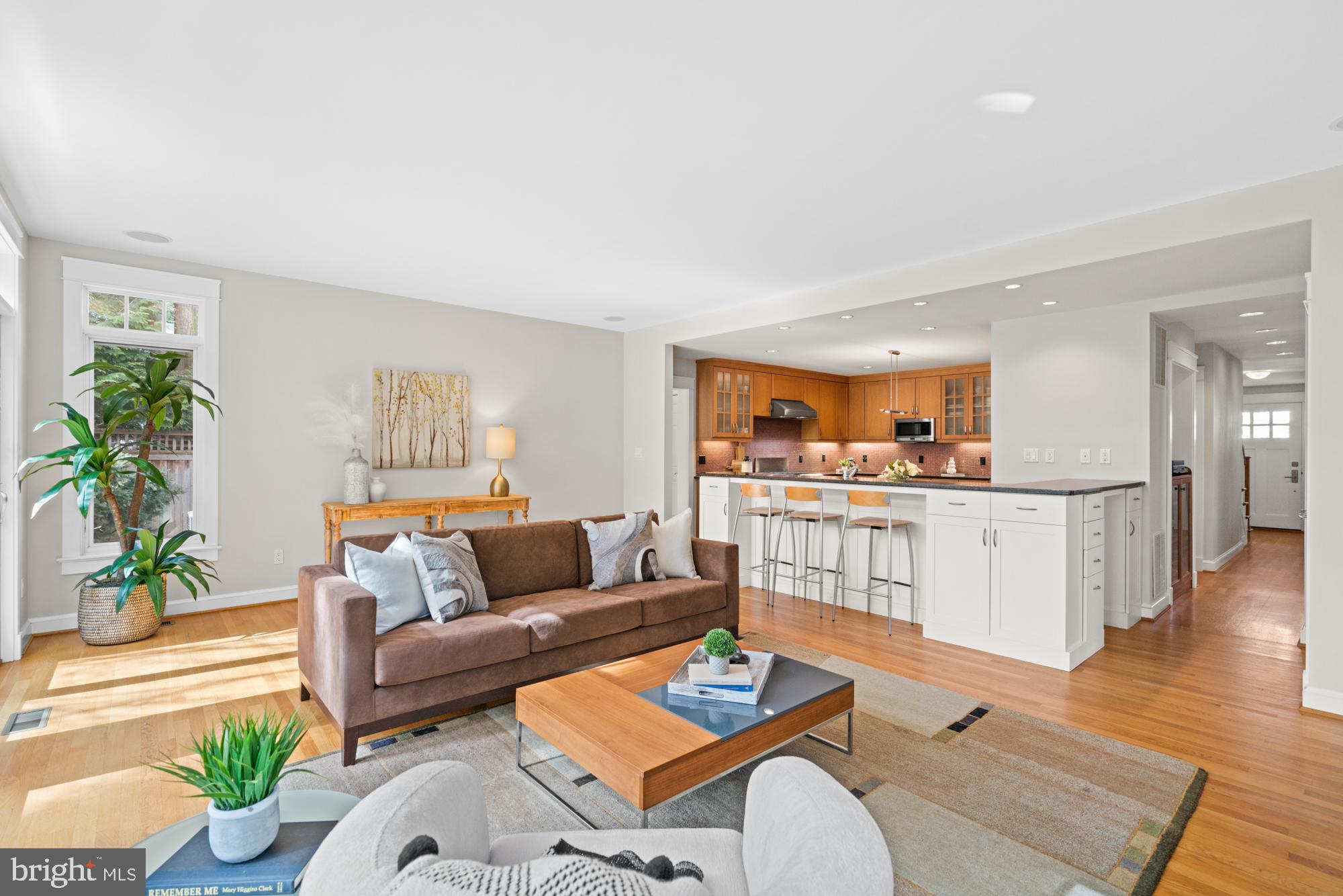 CHEVY CHASE VILLAGE - Residential