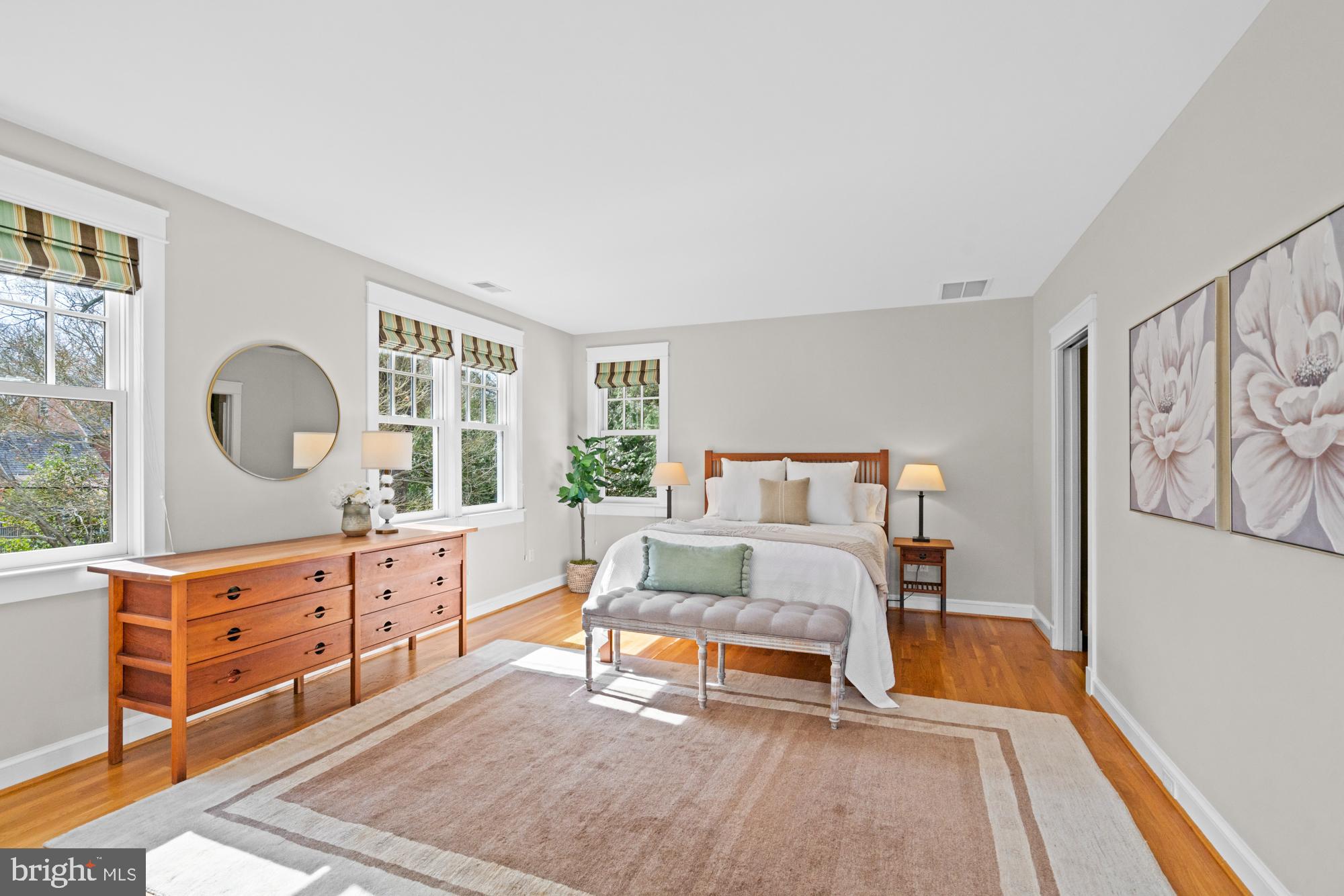 CHEVY CHASE VILLAGE - Residential