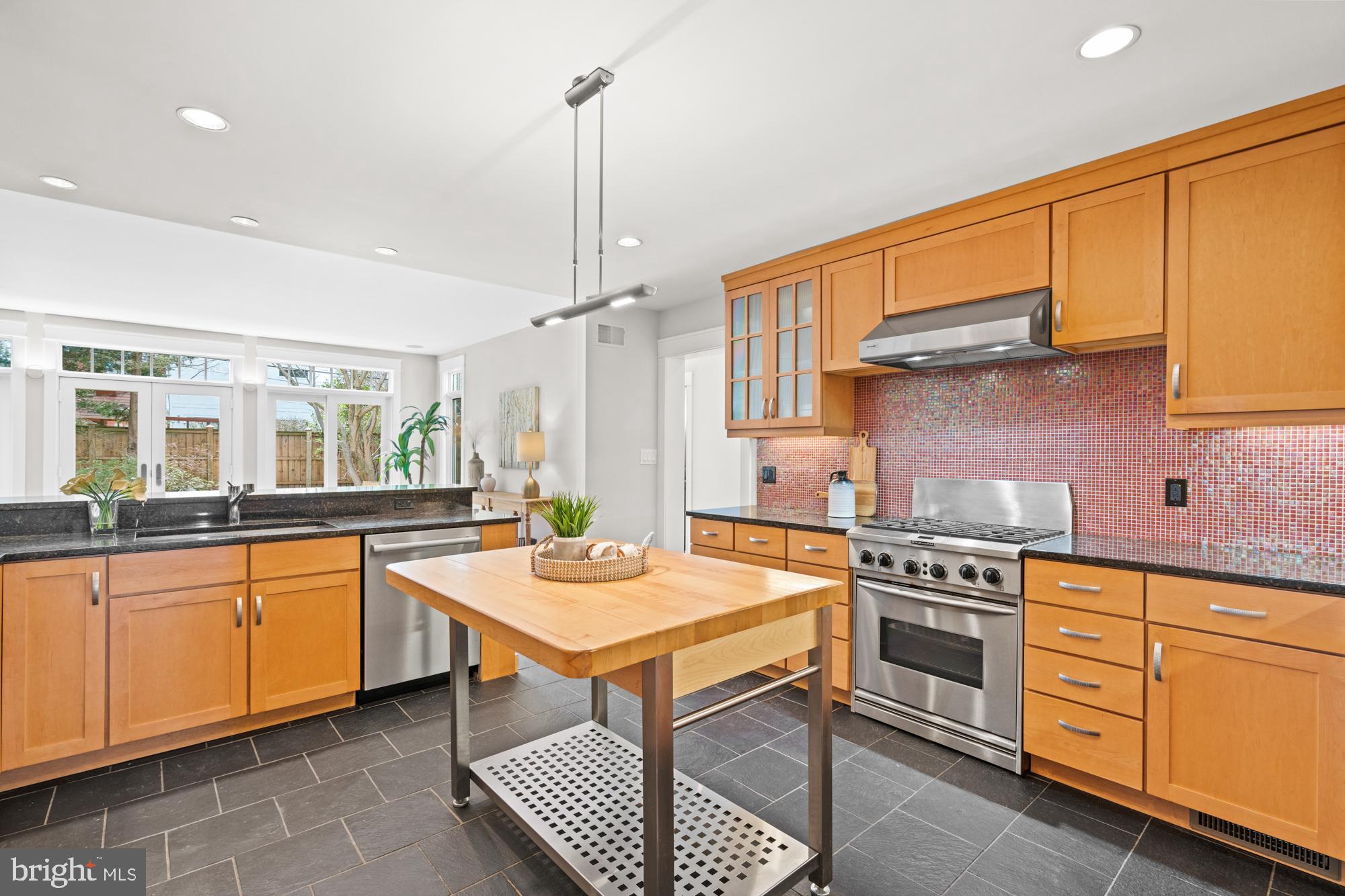 CHEVY CHASE VILLAGE - Residential