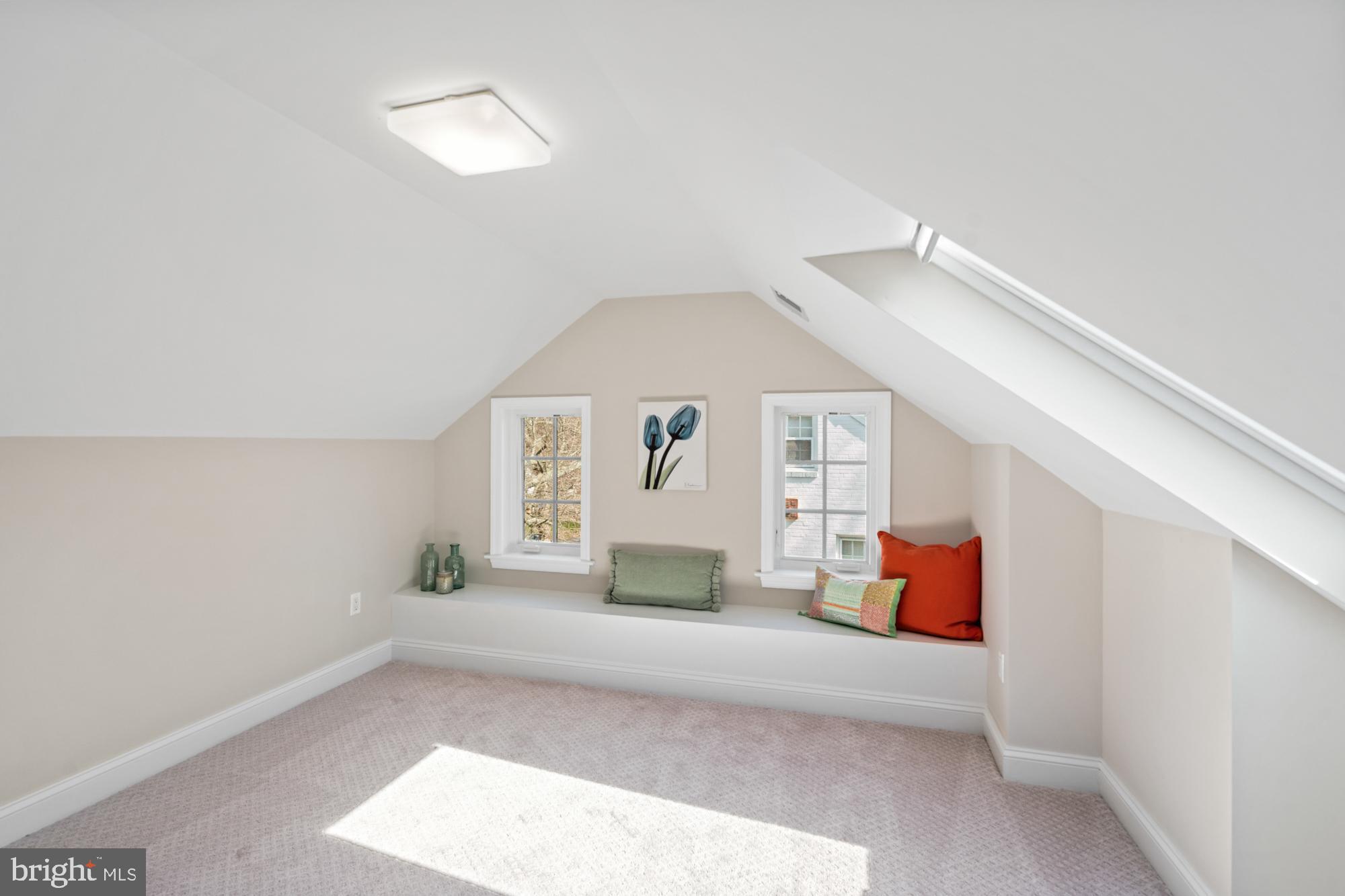 CHEVY CHASE VILLAGE - Residential