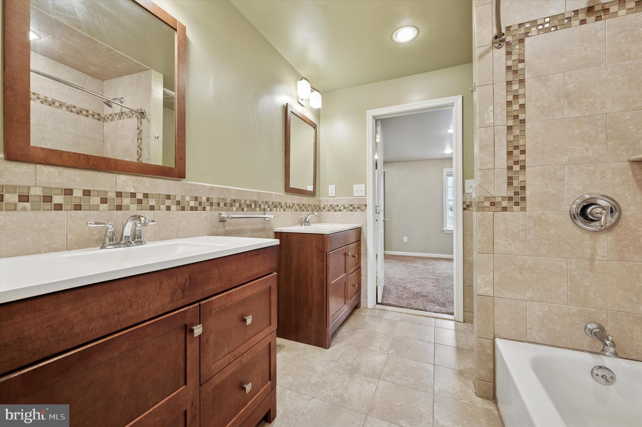 FISHTOWN - Residential Lease