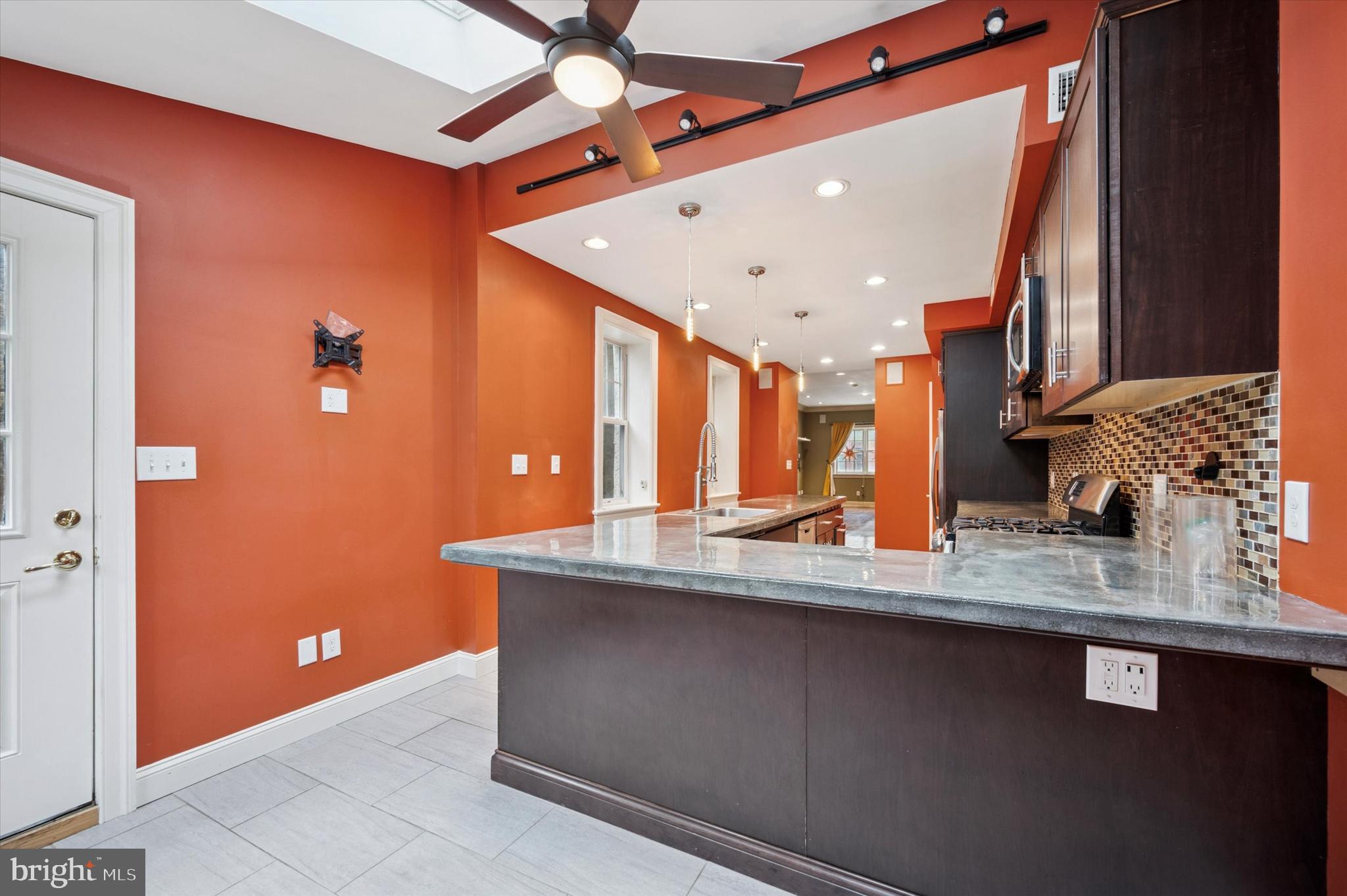 FISHTOWN - Residential Lease