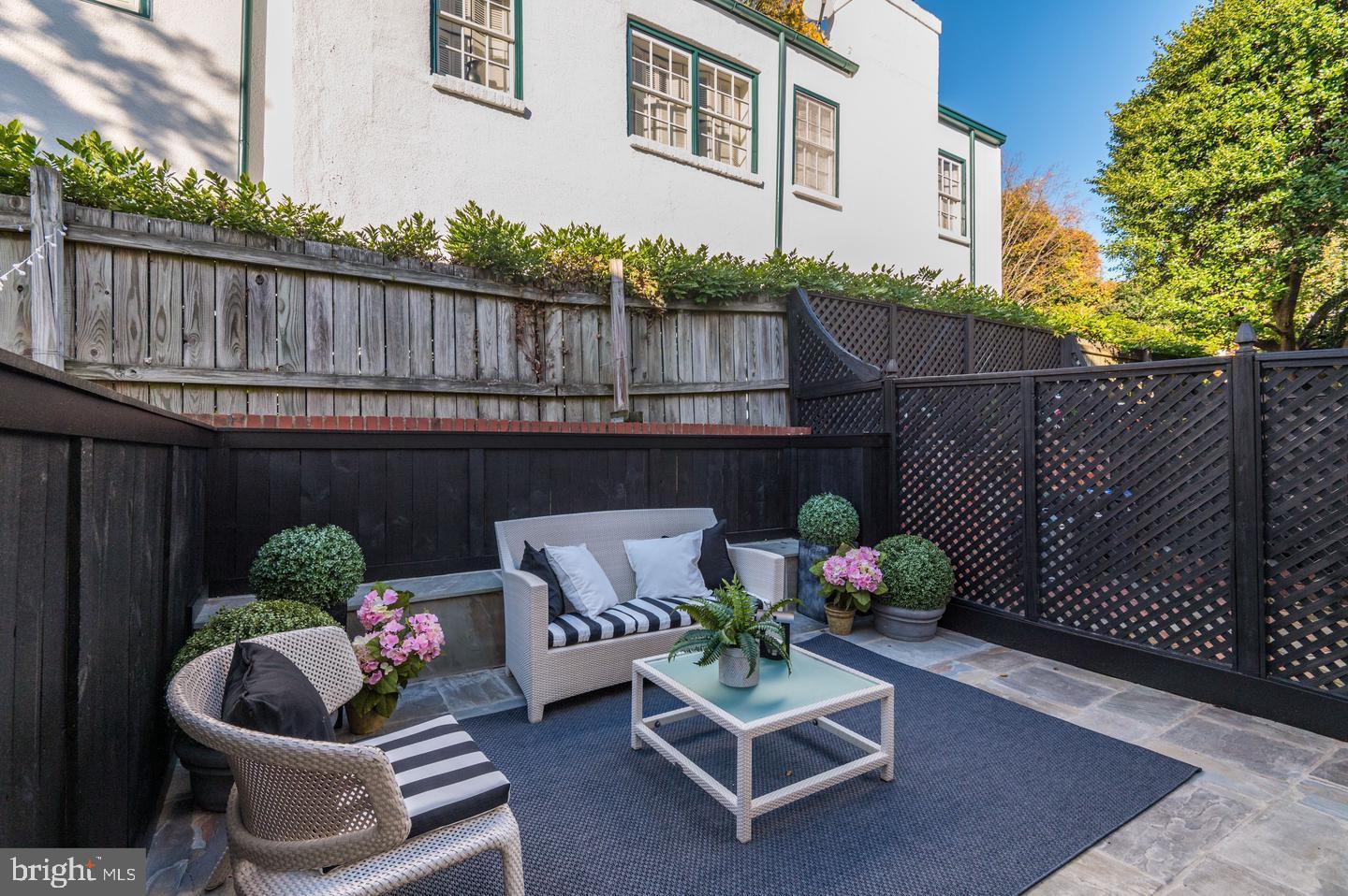 GEORGETOWN - Residential Lease