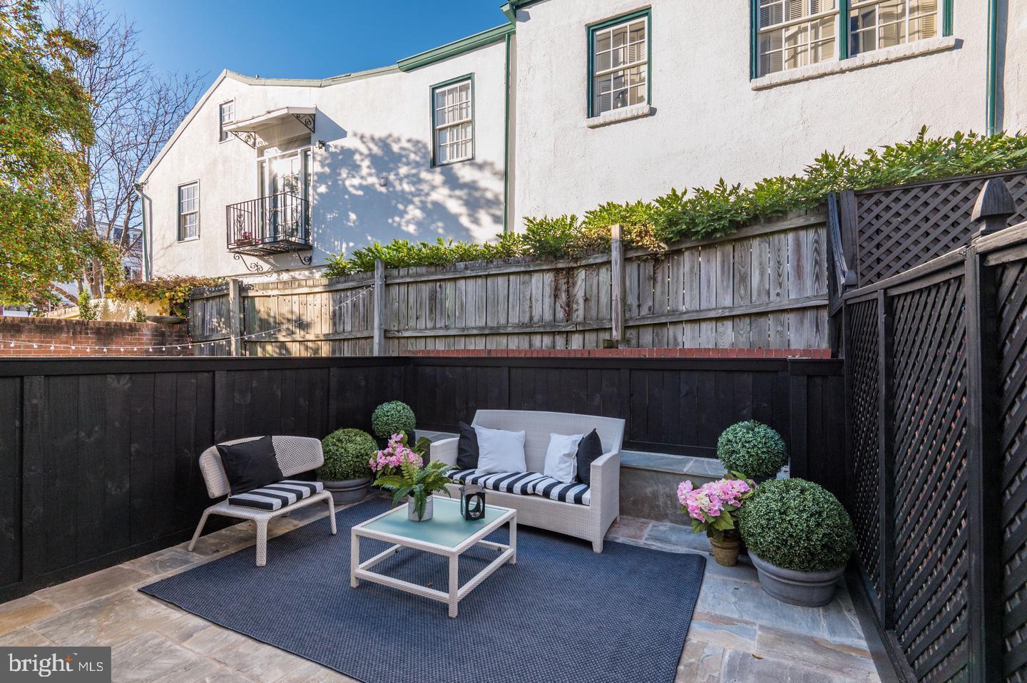 GEORGETOWN - Residential Lease