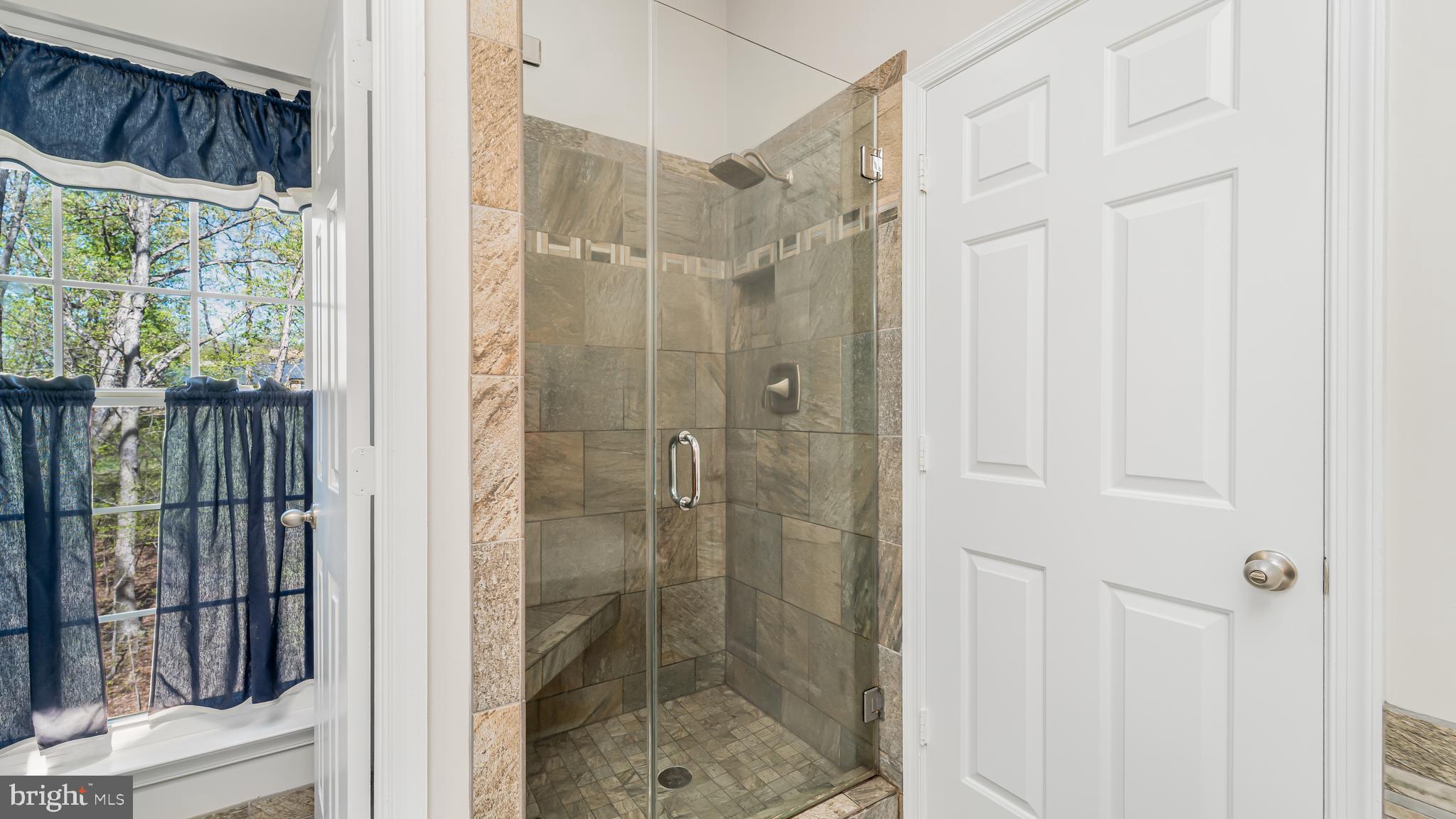 TWIN OAKS FARM - Residential