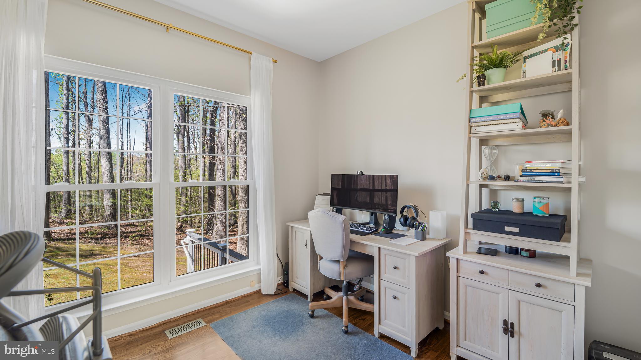 TWIN OAKS FARM - Residential