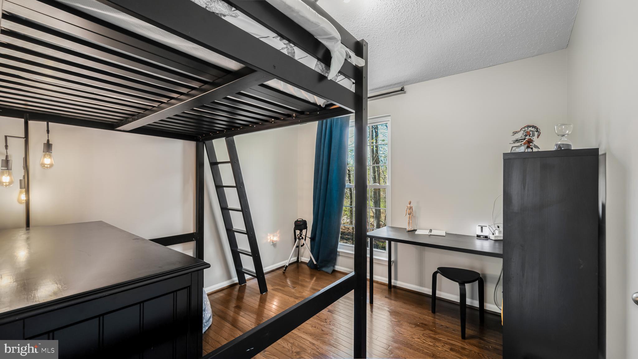 TWIN OAKS FARM - Residential