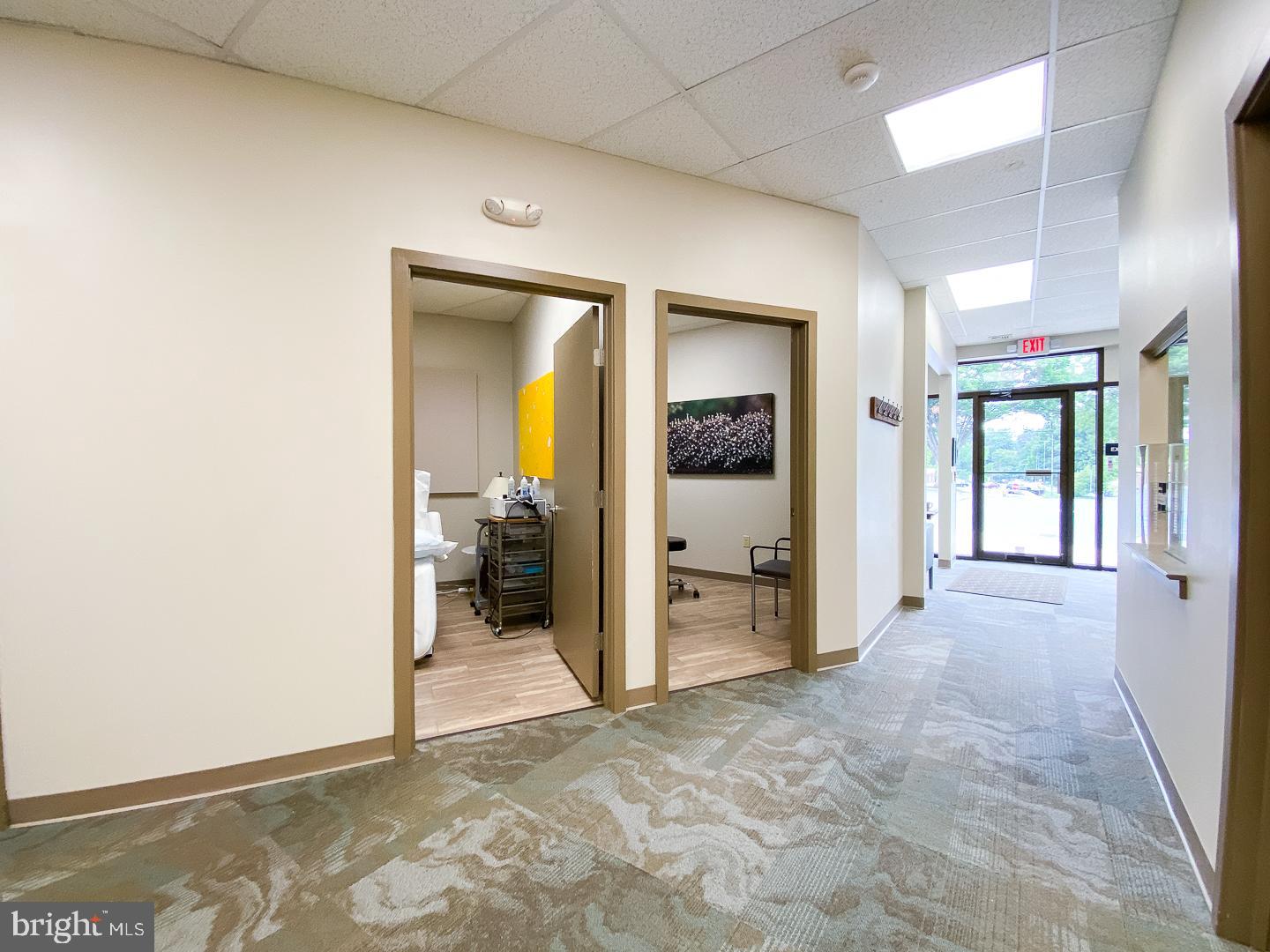 NORTHWEST BUSINESS PARK - Commercial Lease