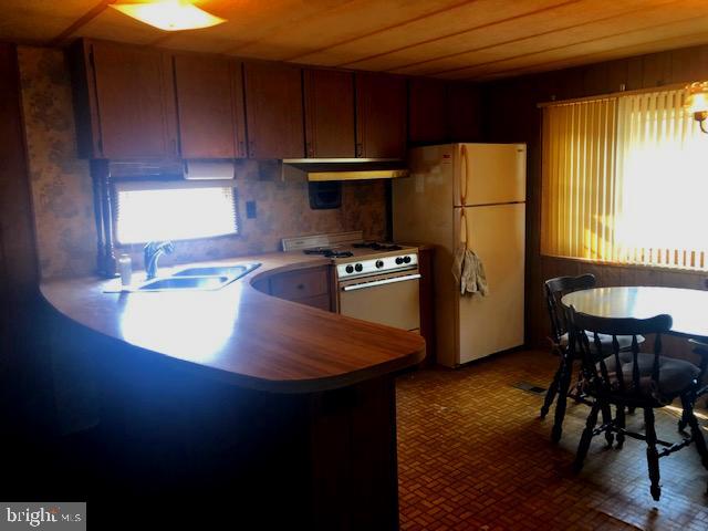 CEDARVILLE MOBILE HOME PARK - Residential