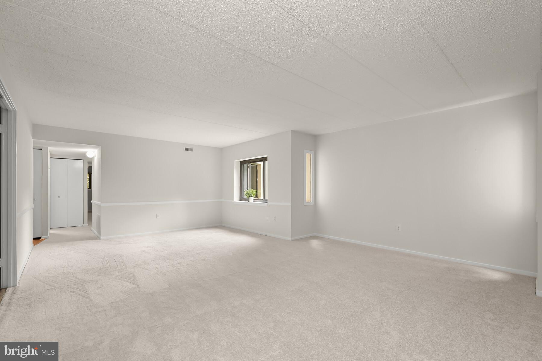 DEERING WOODS - Residential