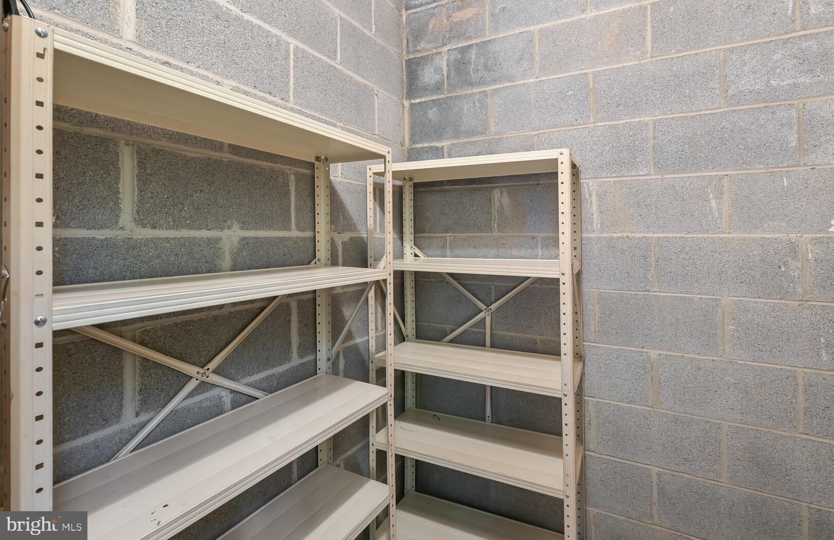 DEERING WOODS - Residential