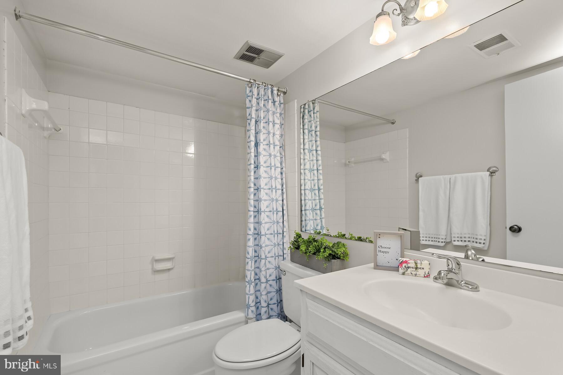 DEERING WOODS - Residential