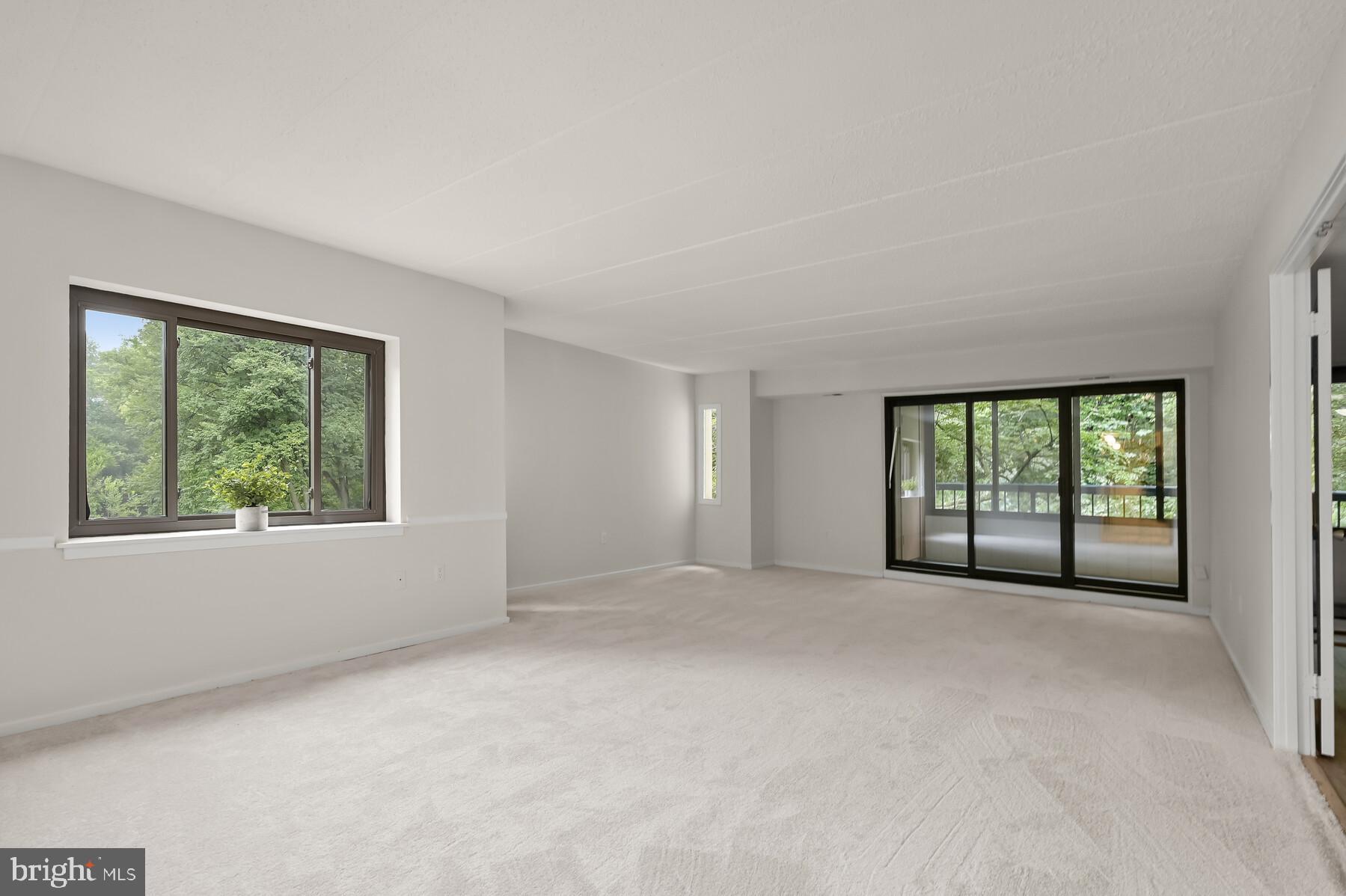 DEERING WOODS - Residential