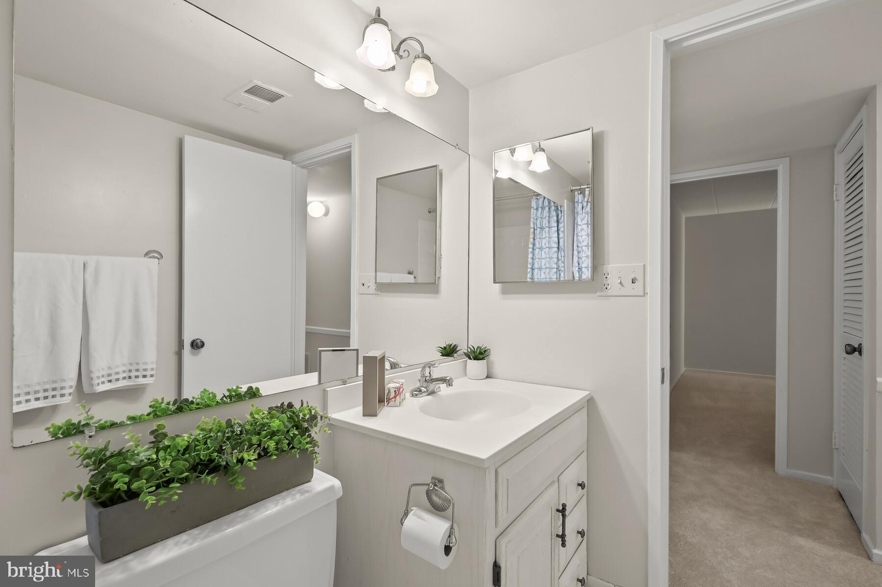 DEERING WOODS - Residential