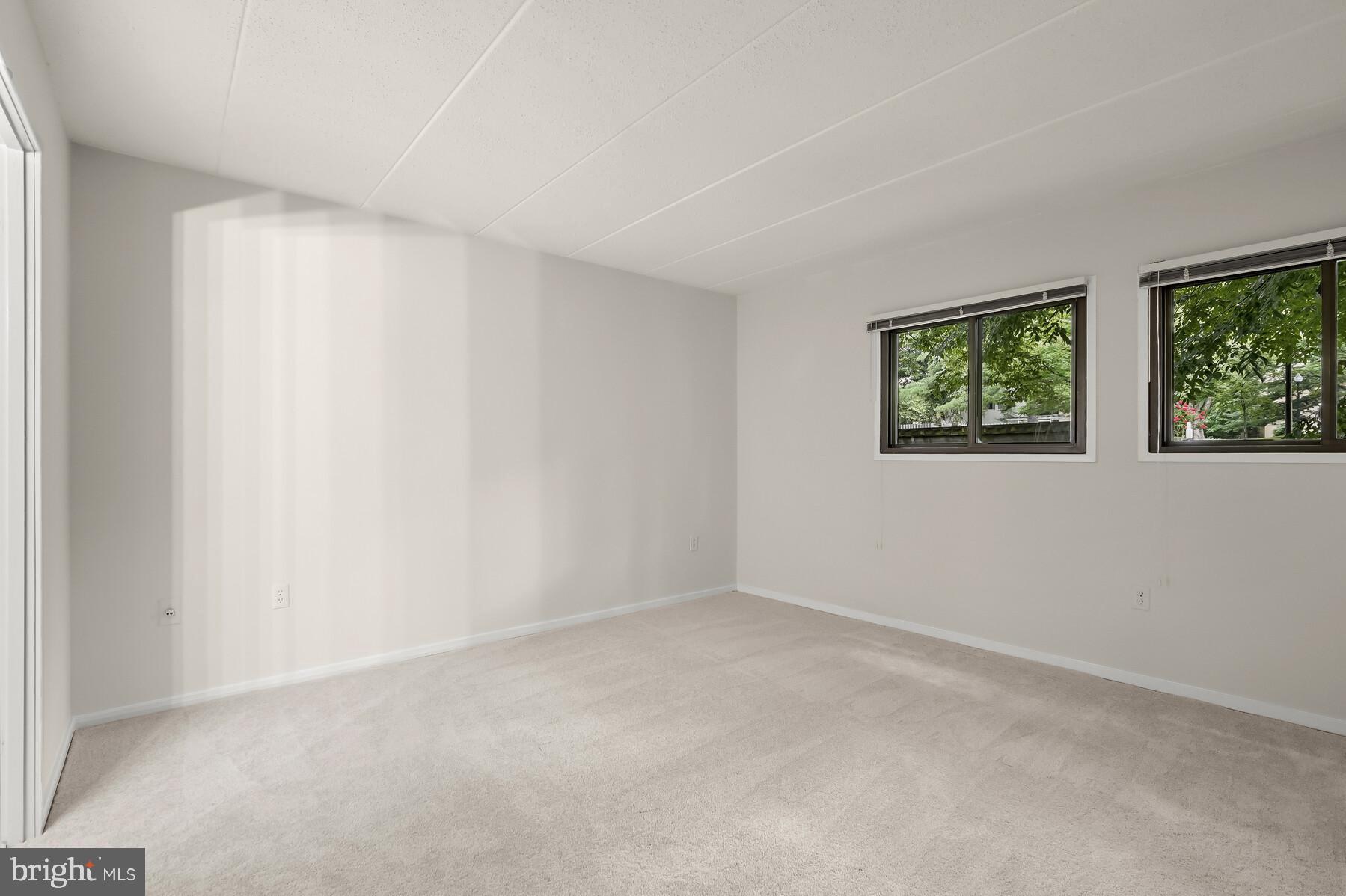 DEERING WOODS - Residential