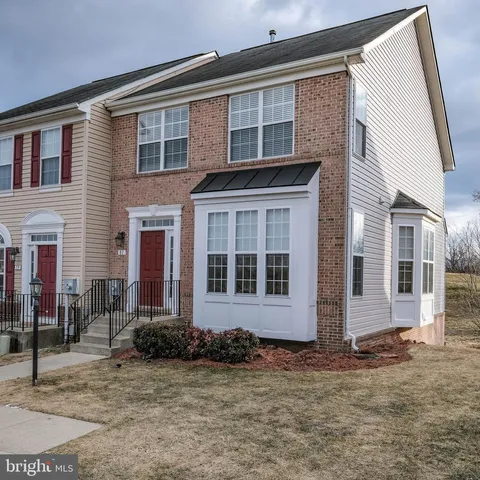 81 Spoon Square, Front Royal, VA MLS: VAWR2010432