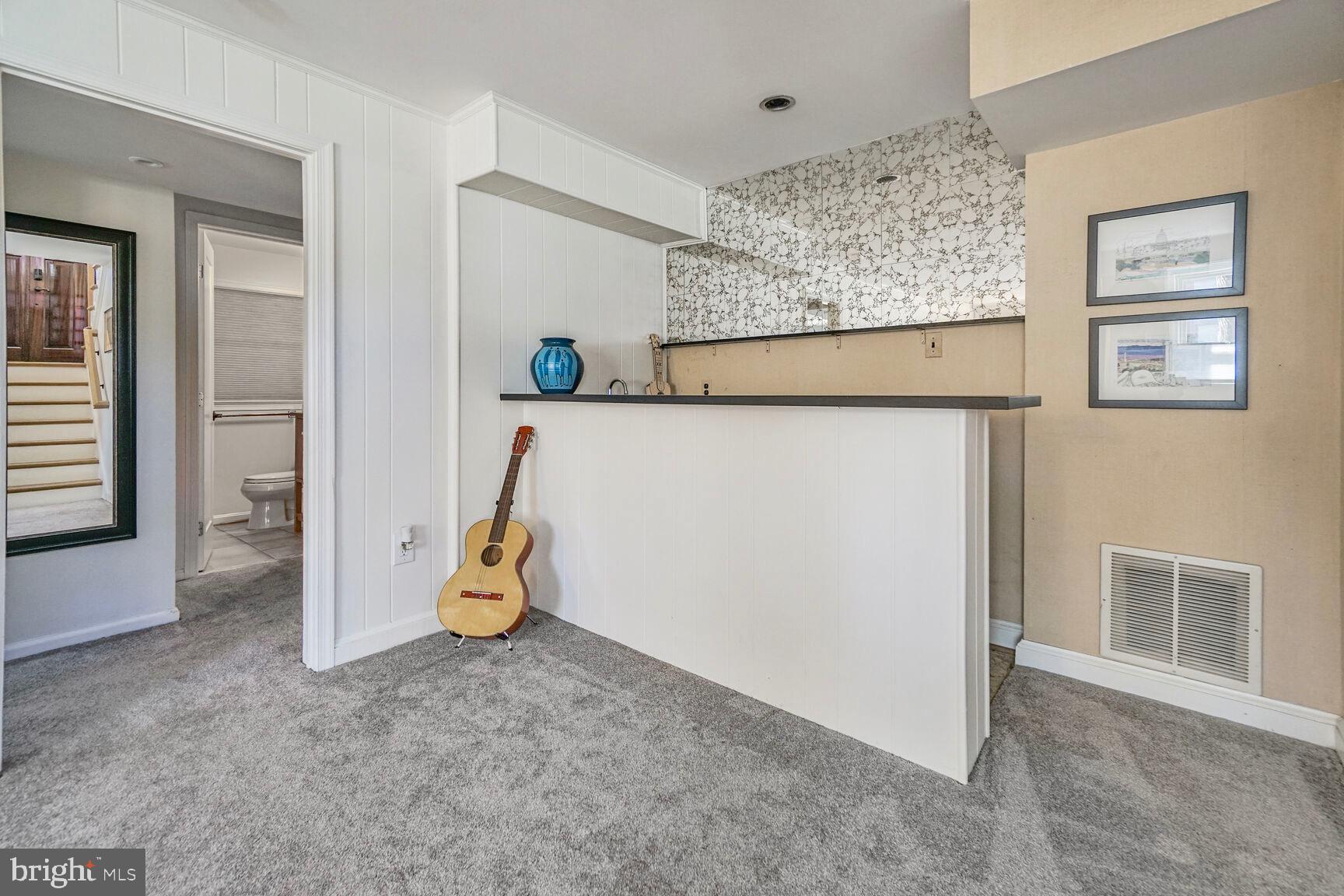 MARLBOROUGH - Residential