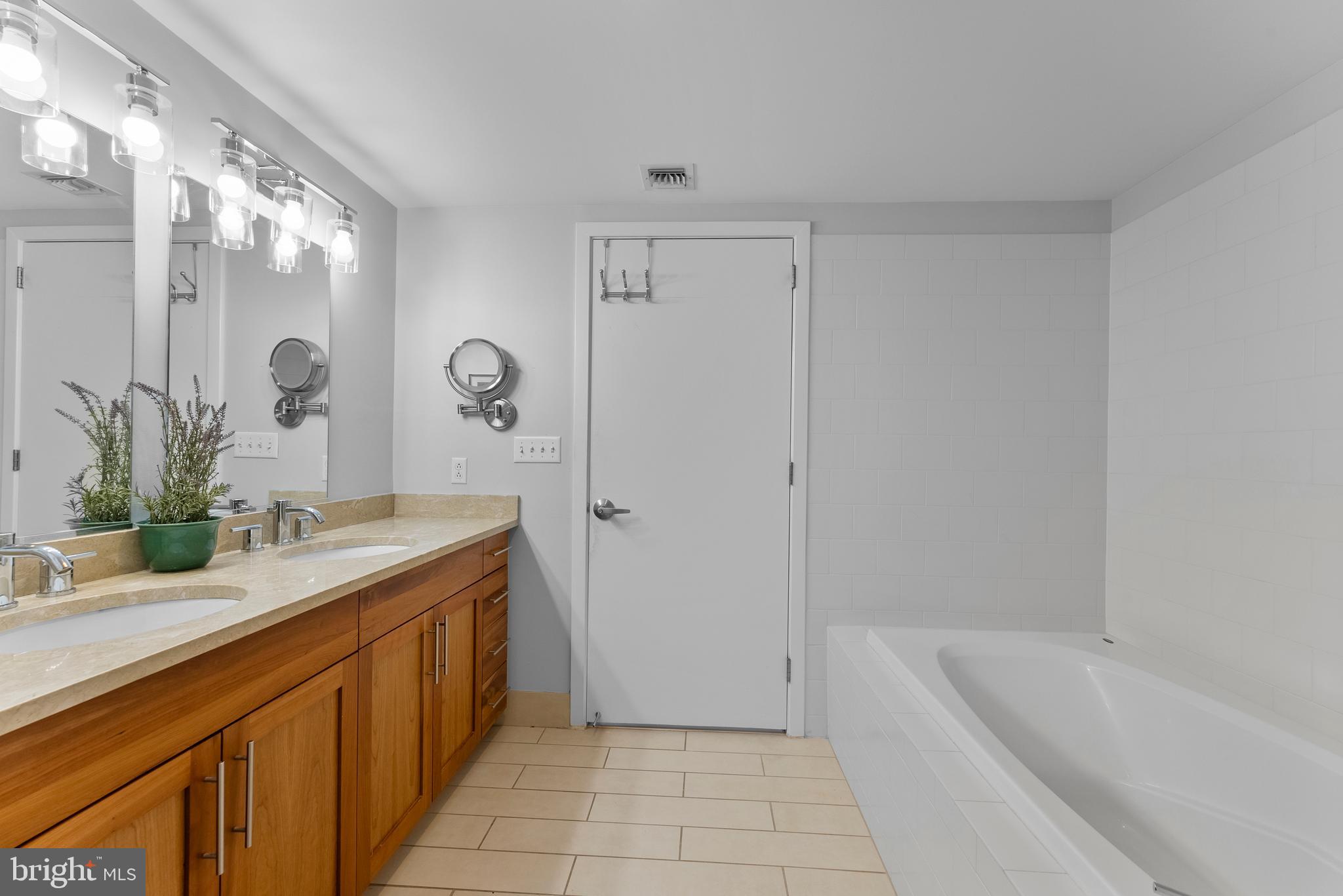 SILO POINT - Residential