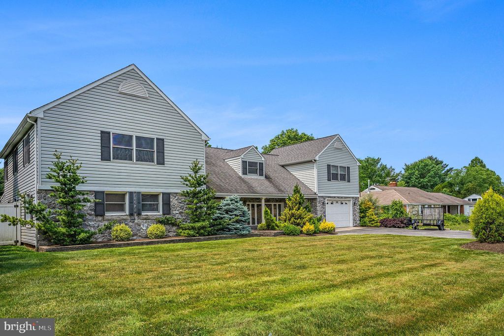 Photo of 903 Germantown Pike, PLYMOUTH MEETING, PA 19462 (MLS # PAMC2166320)