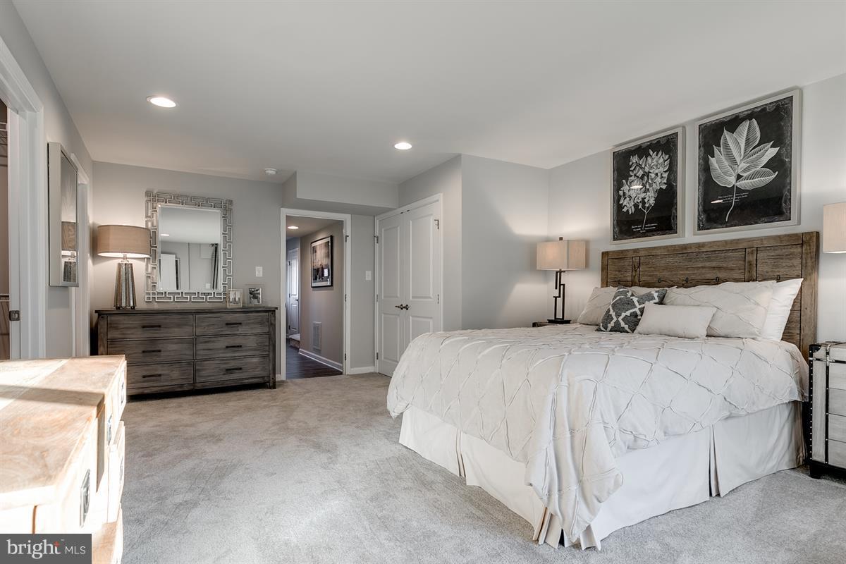 POTOMAC STATION - Residential