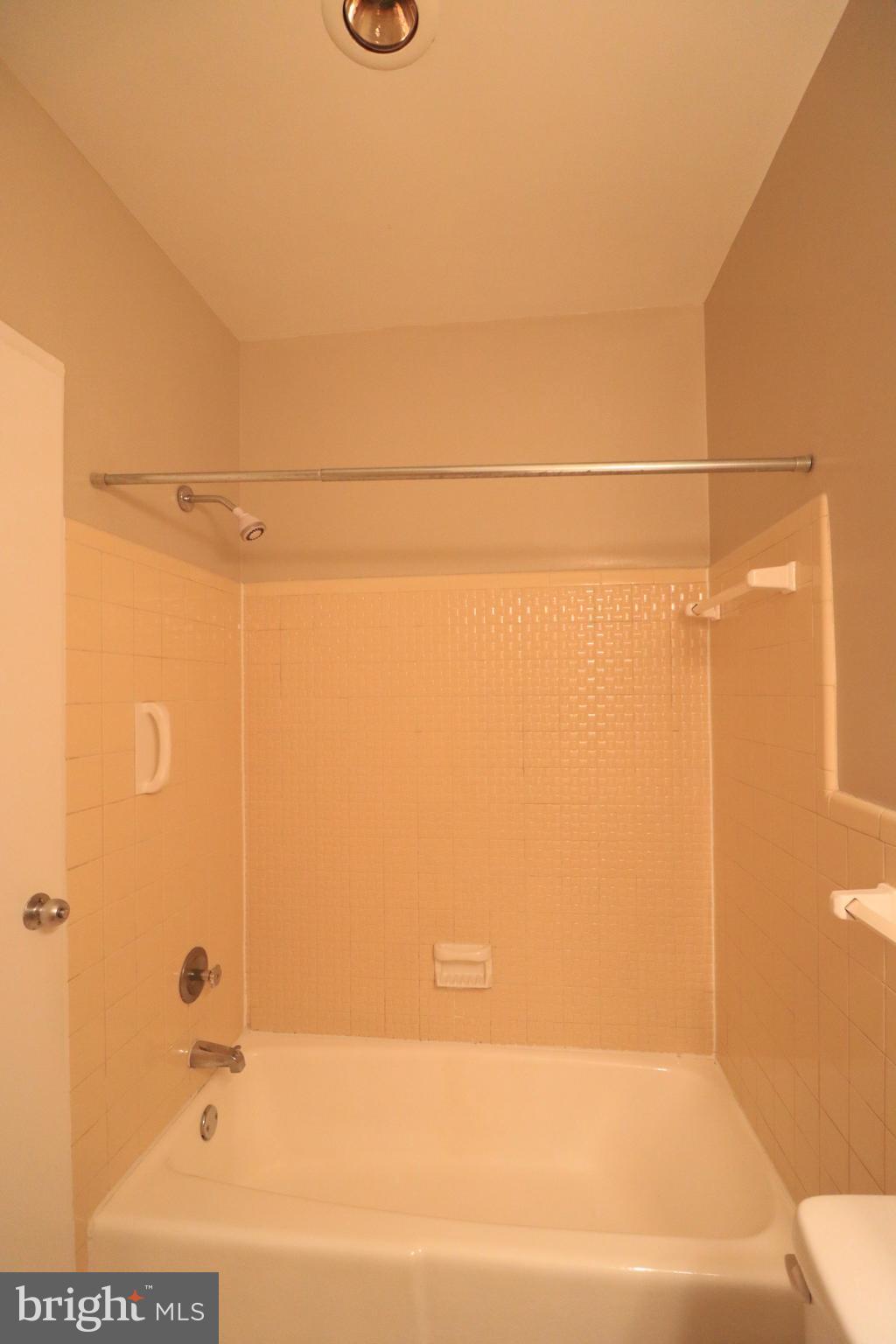 GROSVENOR PARK - Residential Lease