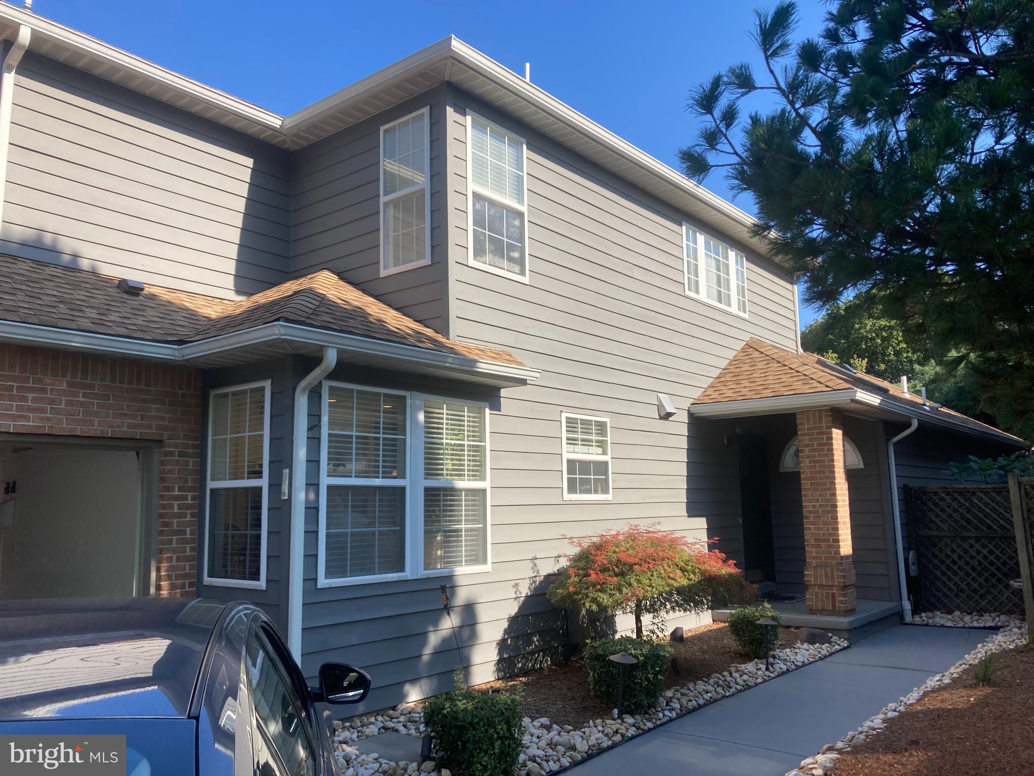 87 FAIRWAY BOULEVARD