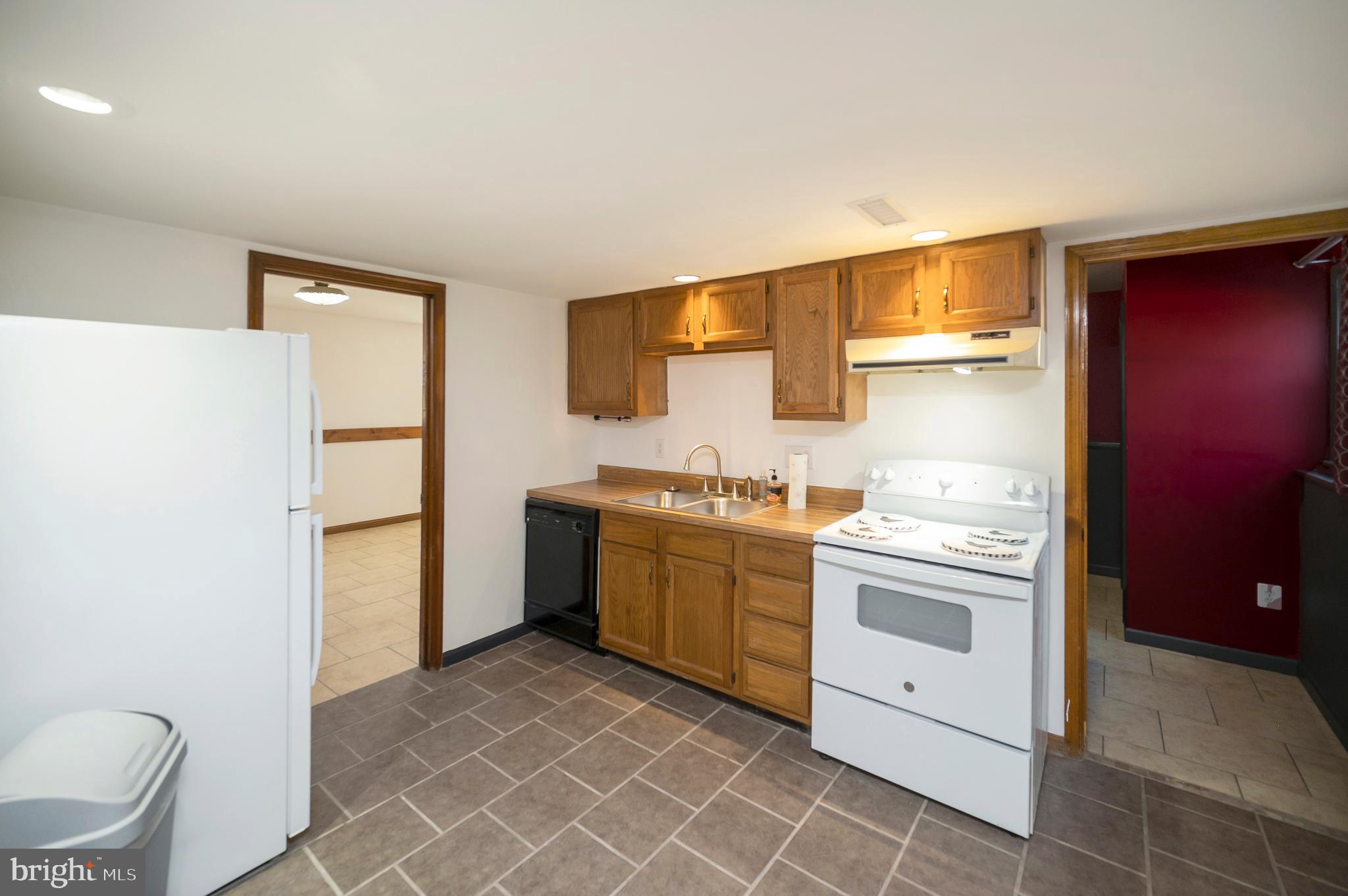 CHANCELLOR GREEN - Residential