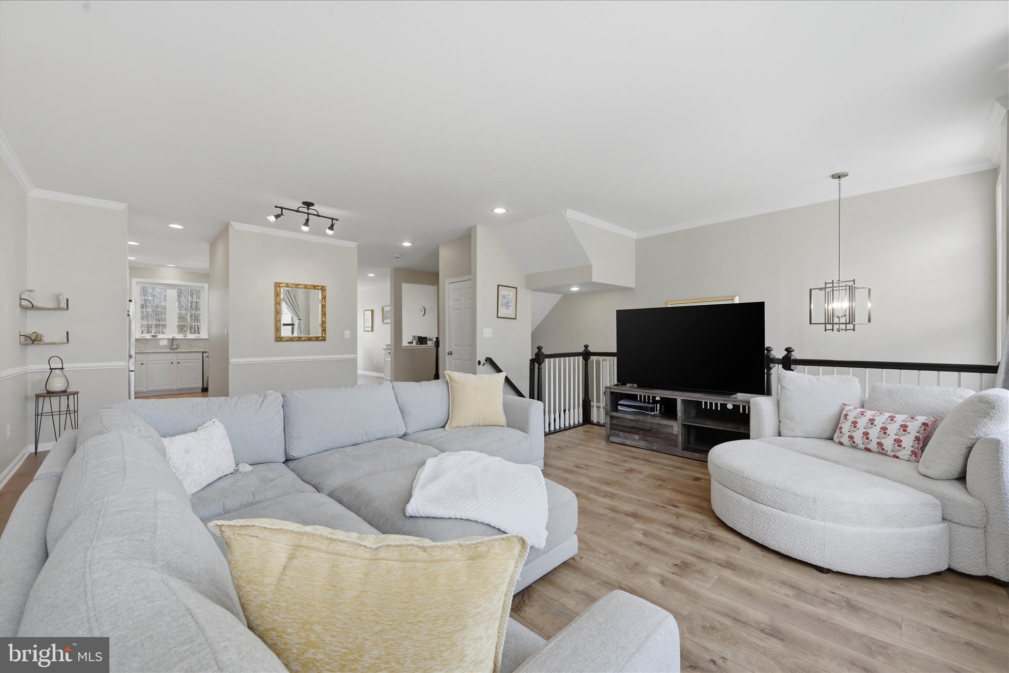 620 HOWITZER TERRACE NE