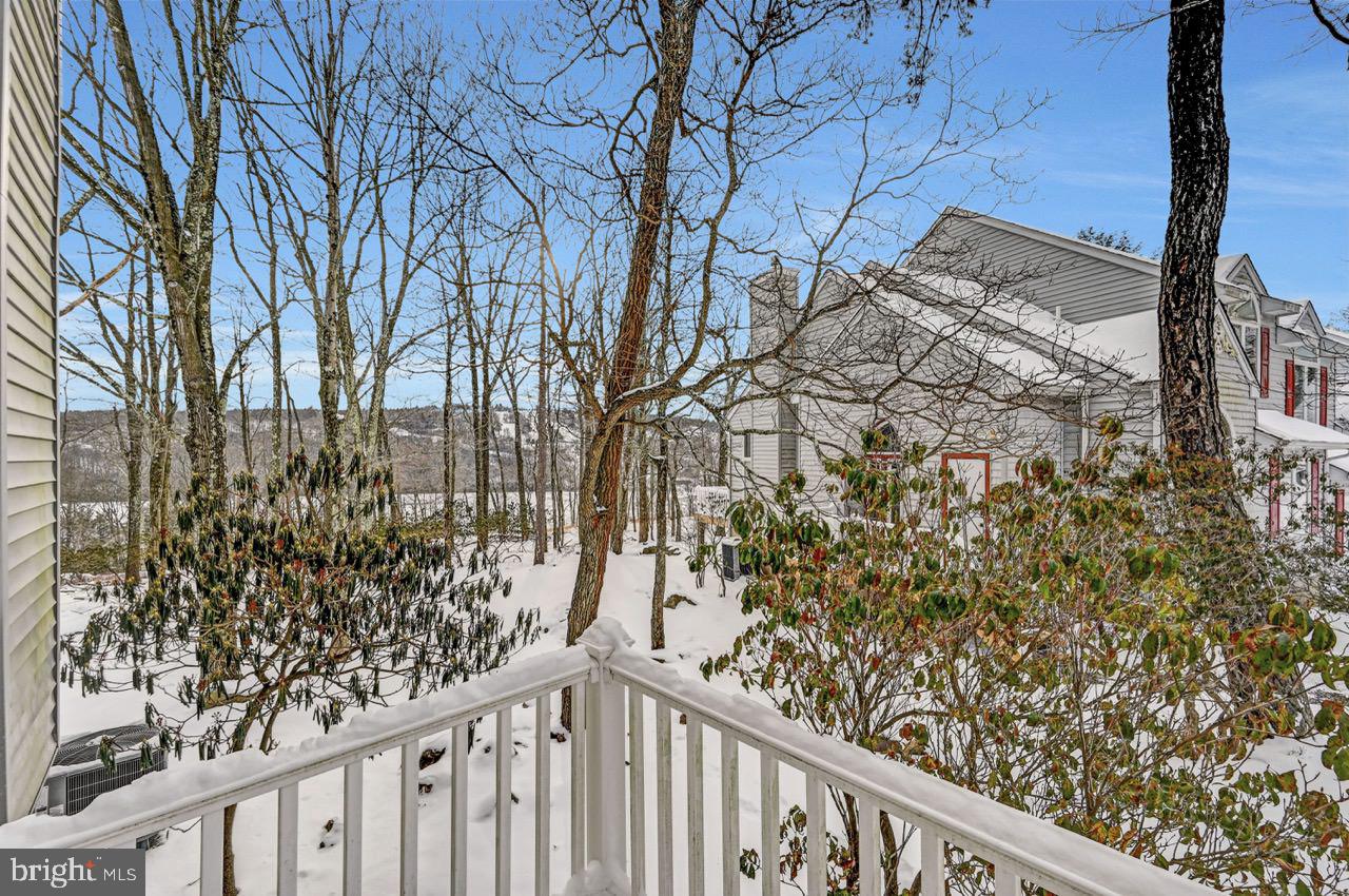 LAURELWOODS - Residential