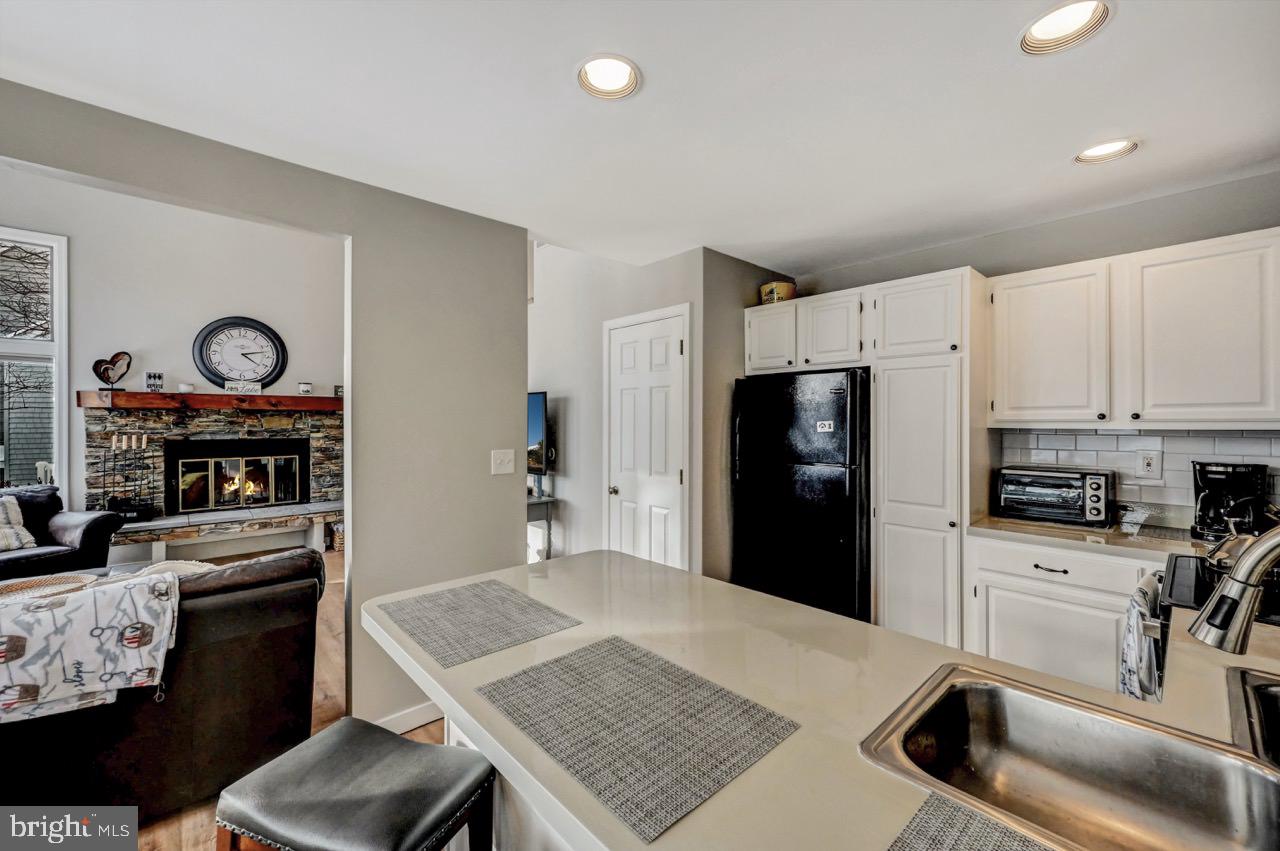 LAURELWOODS - Residential