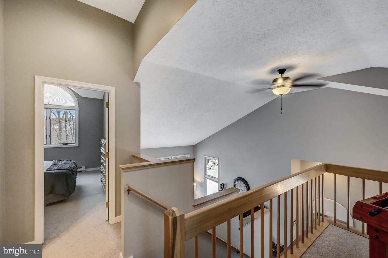 LAURELWOODS - Residential